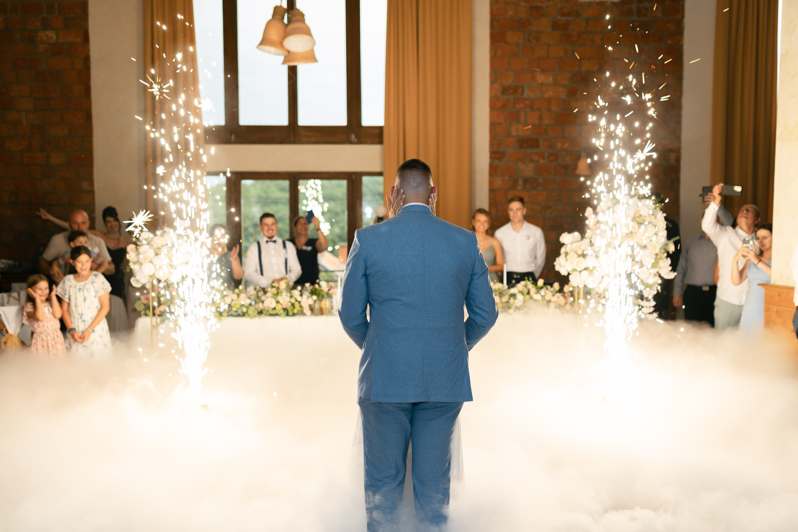 M&D|Between City Lights and Hidden Oasis. Black Sheep Produkcija| Wedding Photography and Wedding Films, based in Kragujevac, Europe / Fotograf i videograf, Kragujevac, Srbija