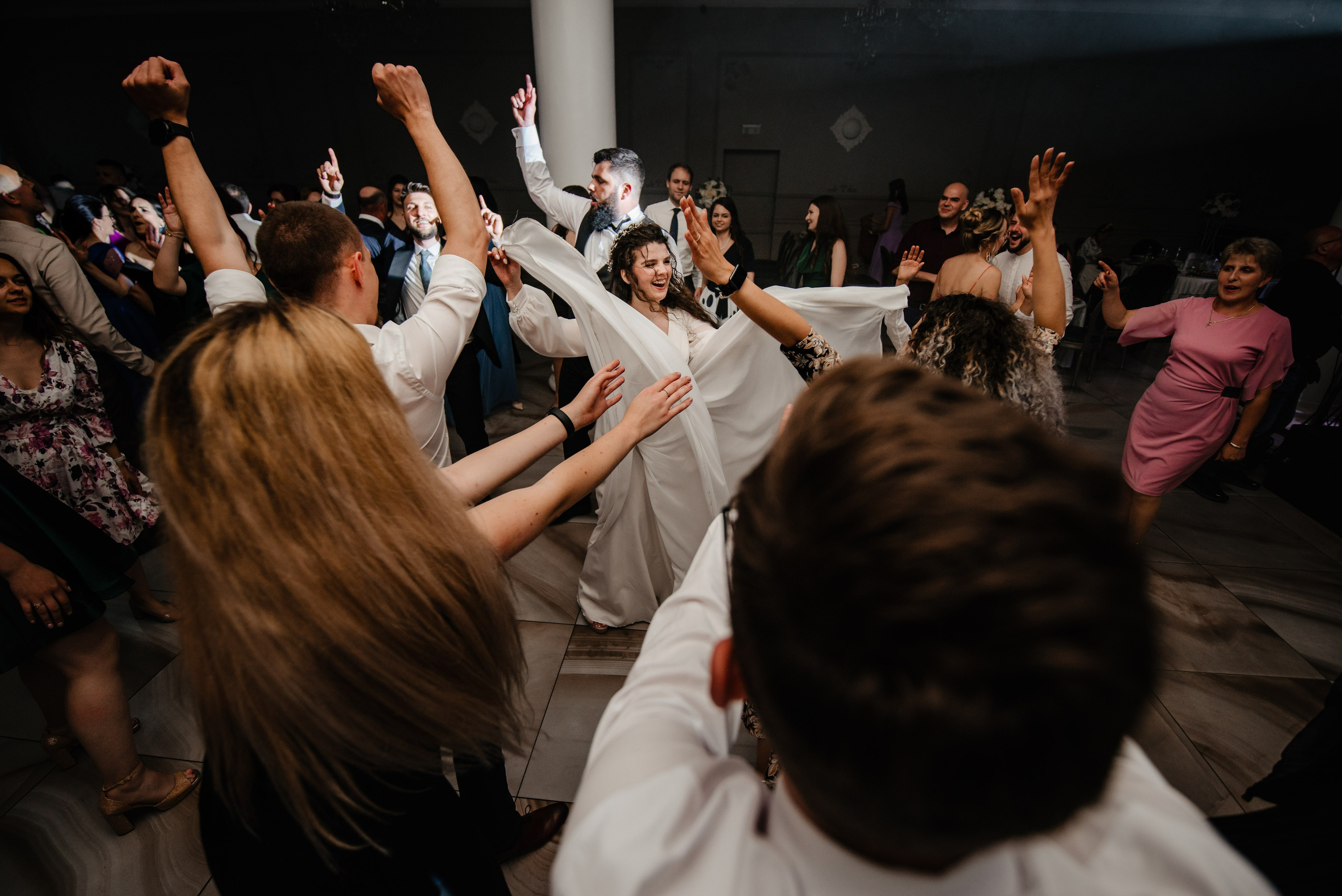 Radu Rahovan Fotograf de nuntǎ Cluj - Zalau - Alba - Târgu Mureș - Bistrița