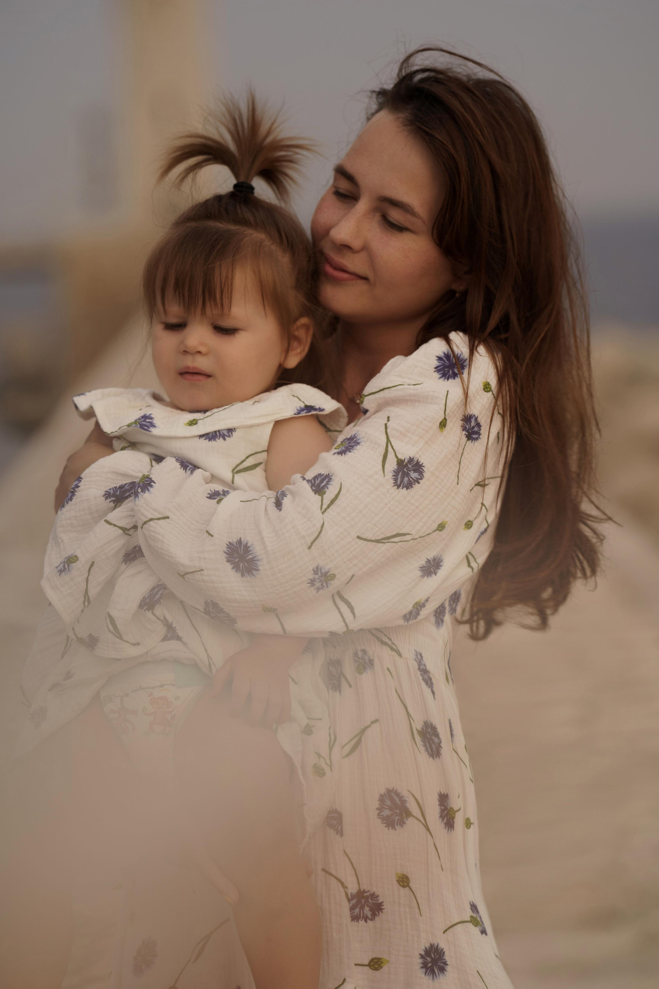 « прогулка Оли и Поли у маяка ». Главная