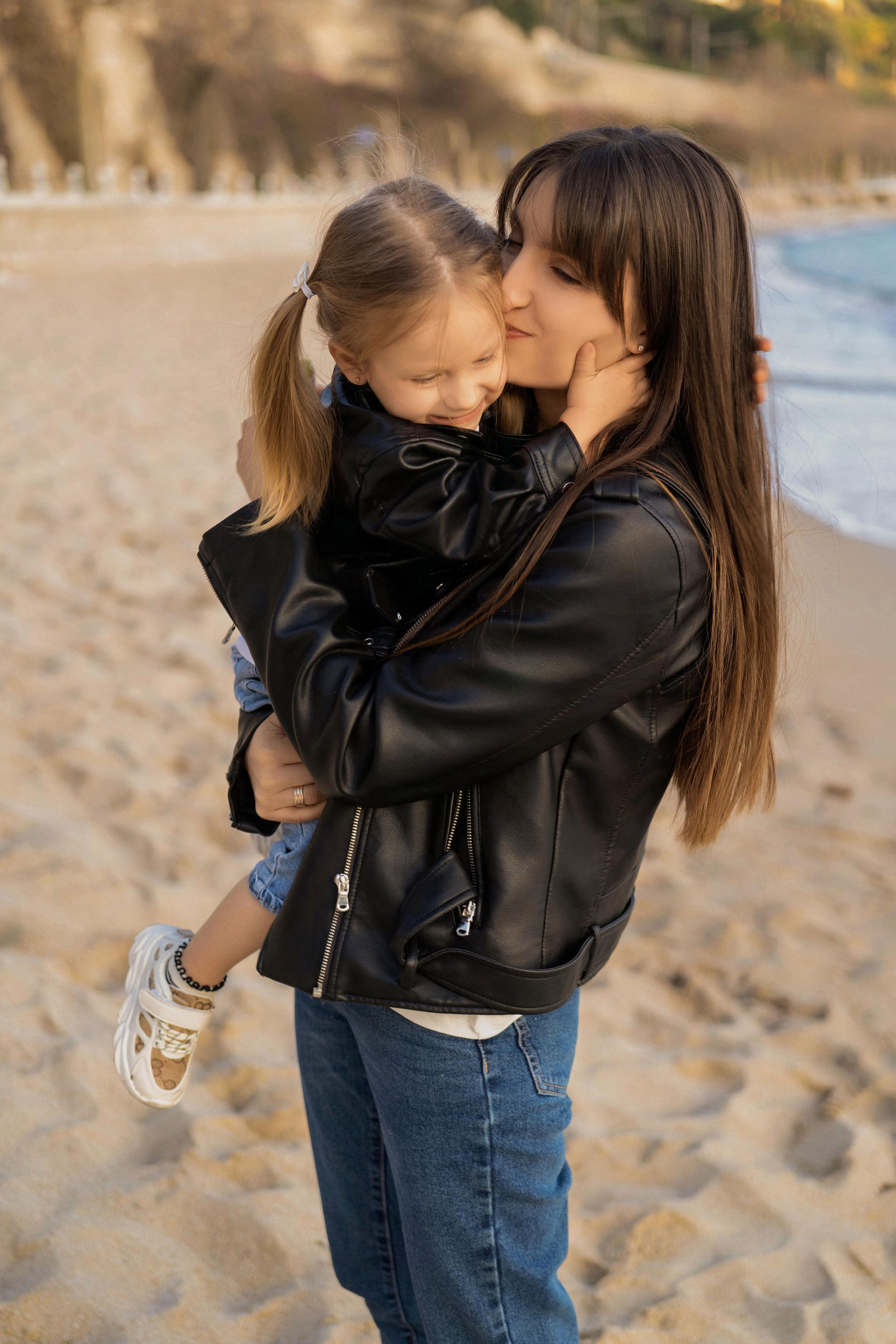 « незабываемые мгновения Анны и Софии у моря ». Главная