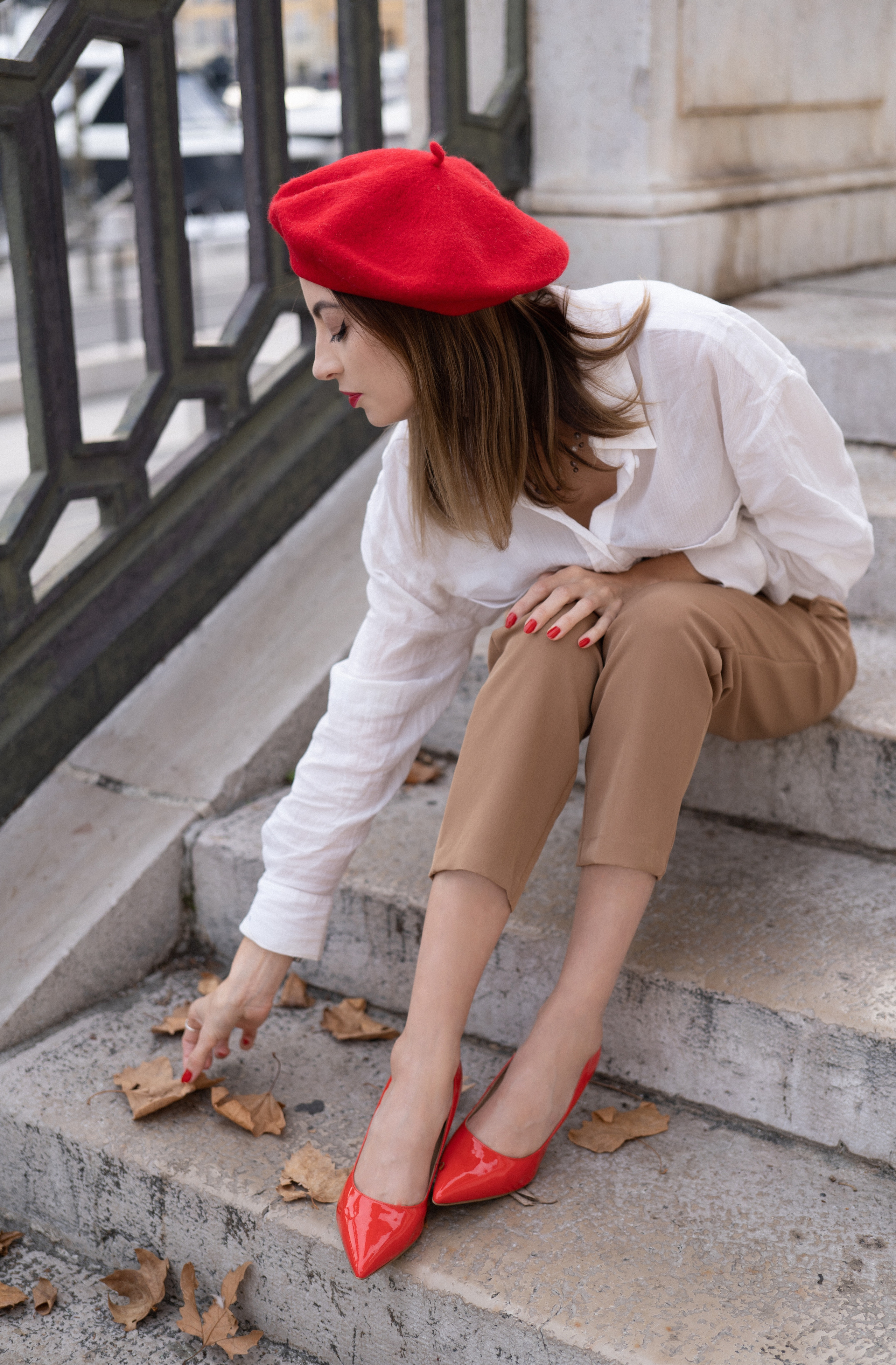 « Франция ей к лицу ». Главная