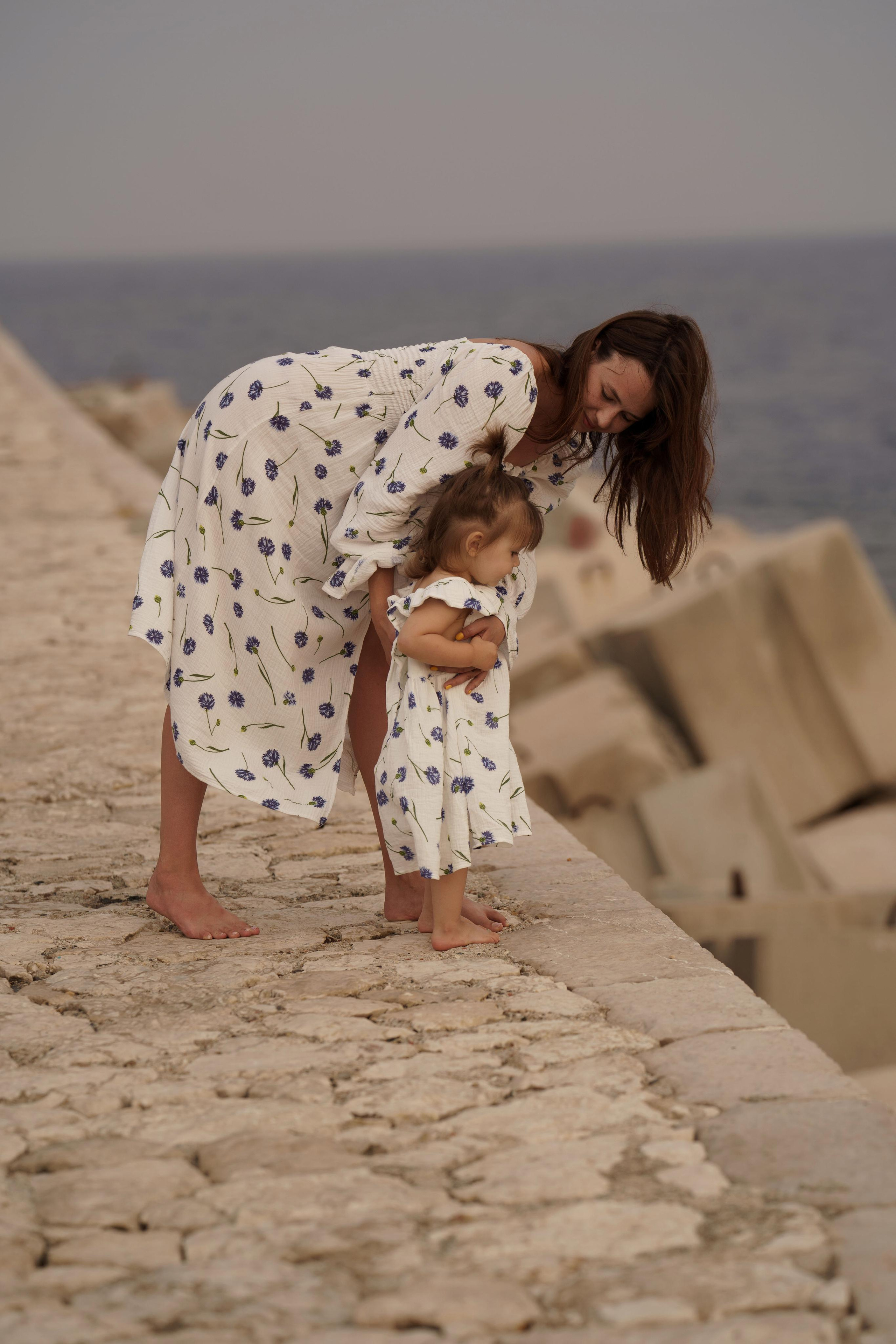 « прогулка Оли и Поли у маяка ». Главная