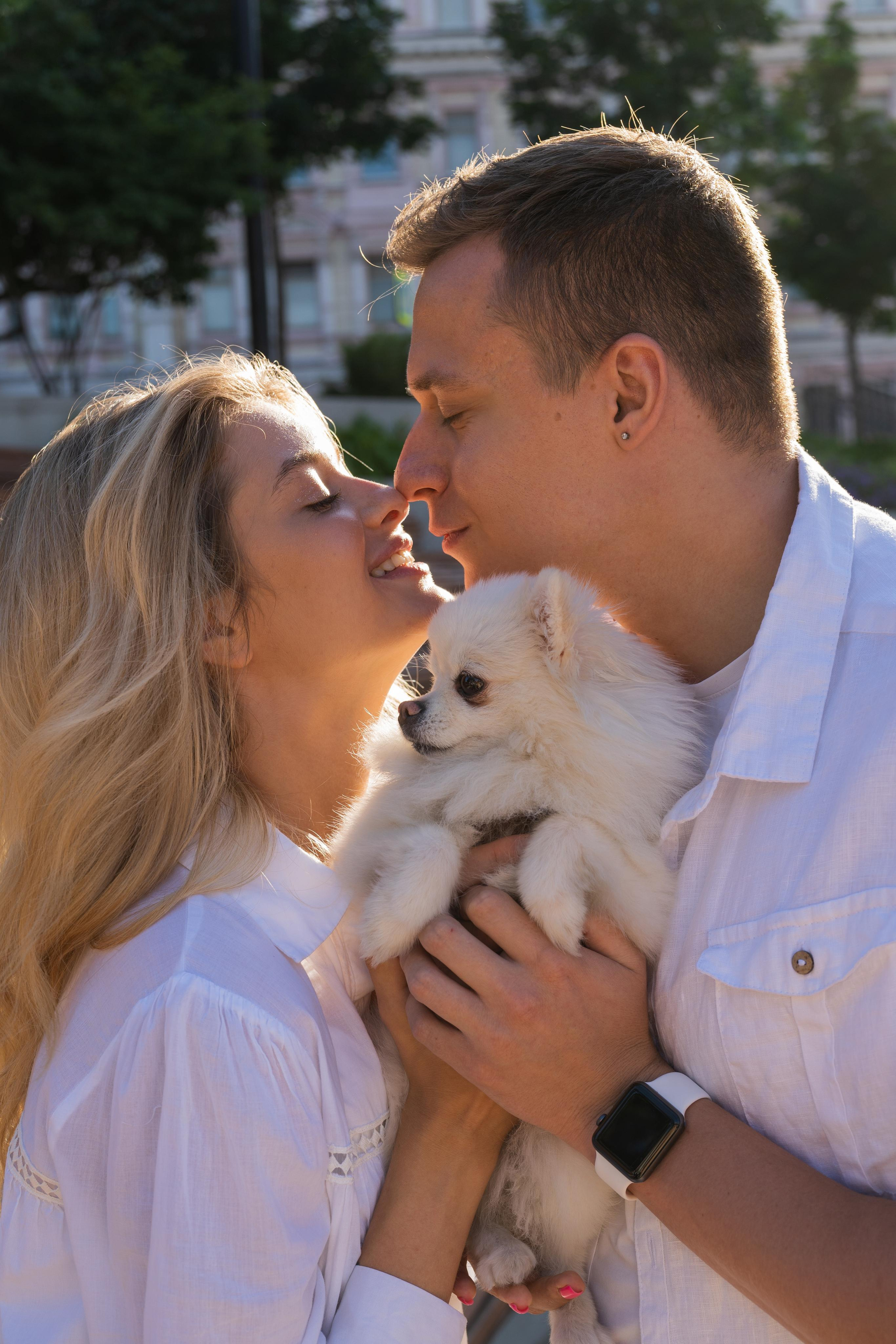 « дурачимся вдвоем: романтическая фотосессия с молодой парой ». Главная