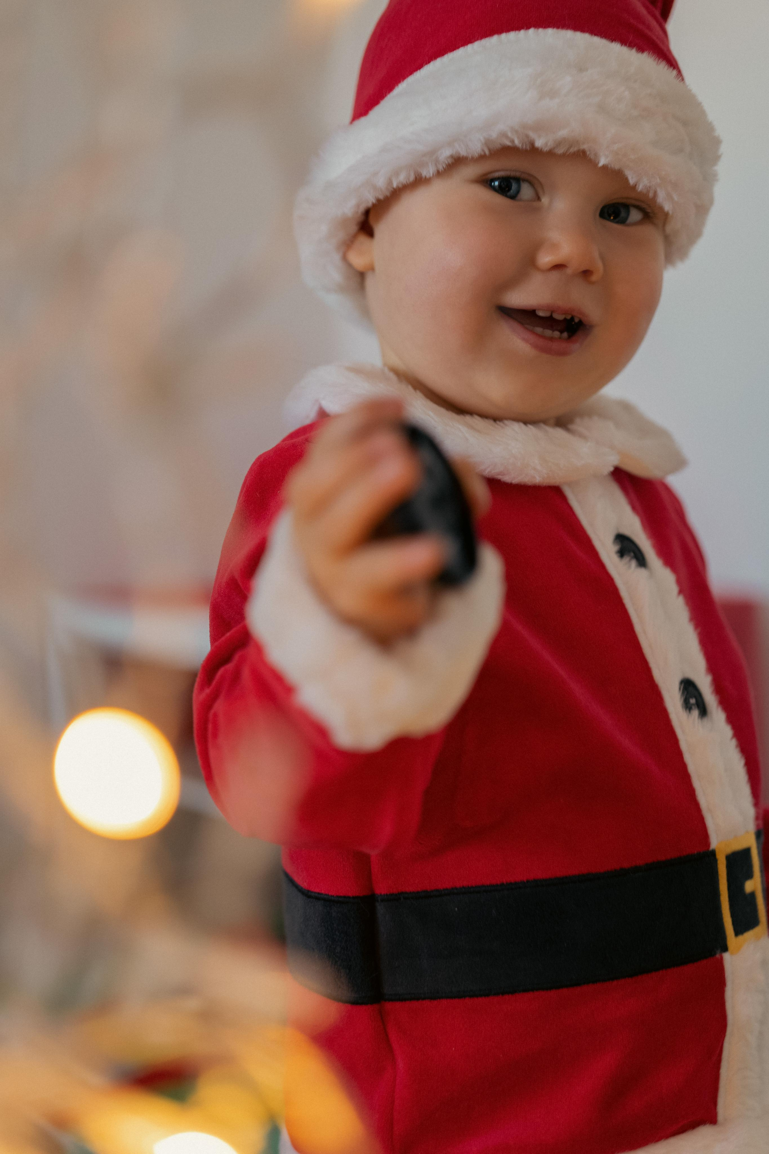 « les assistants du Père Noël ». Photos by Vechkaeva