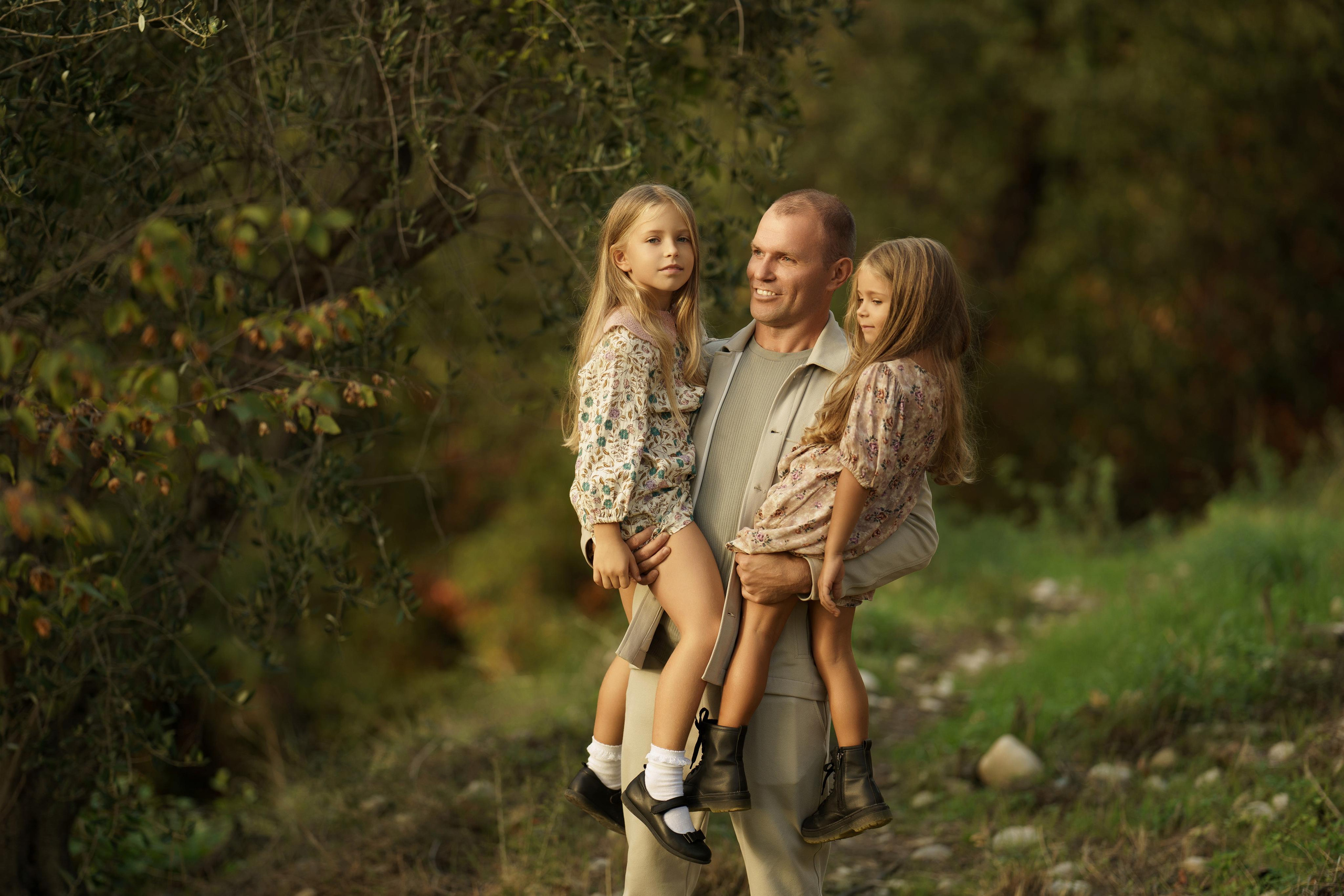 « моменты семейного счастья: фотосессия с детьми в осеннем лесу ». Главная