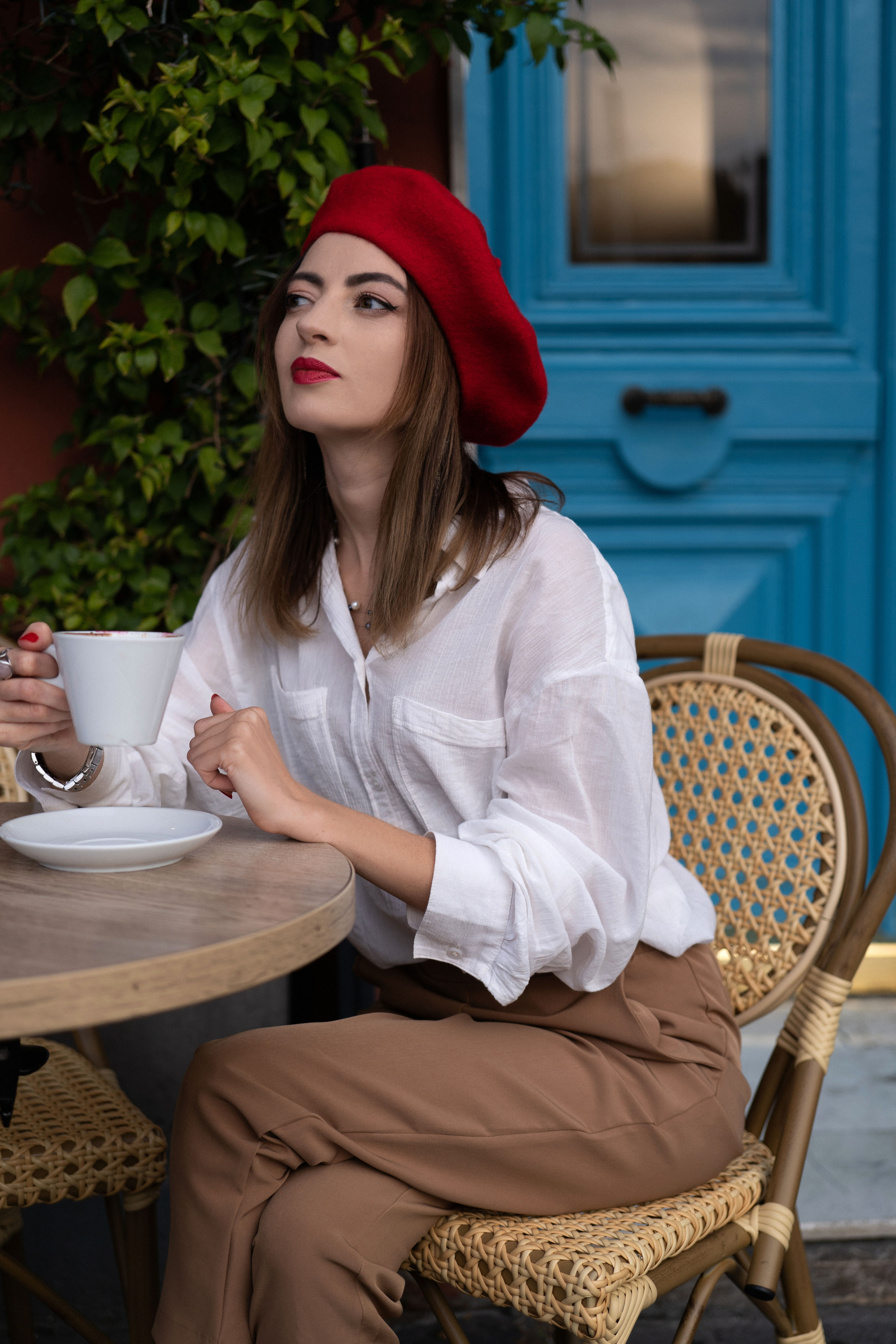 « Франция ей к лицу ». Главная