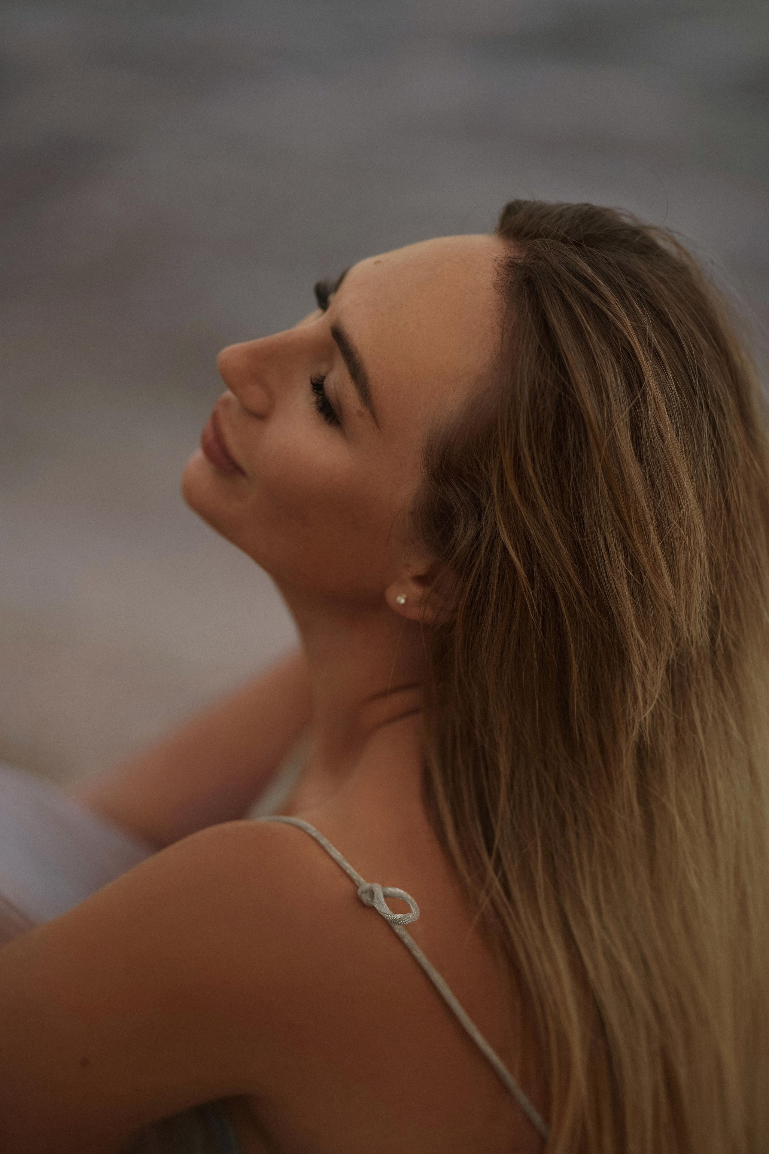 « une sirène sur le rivage ». Photos by Vechkaeva