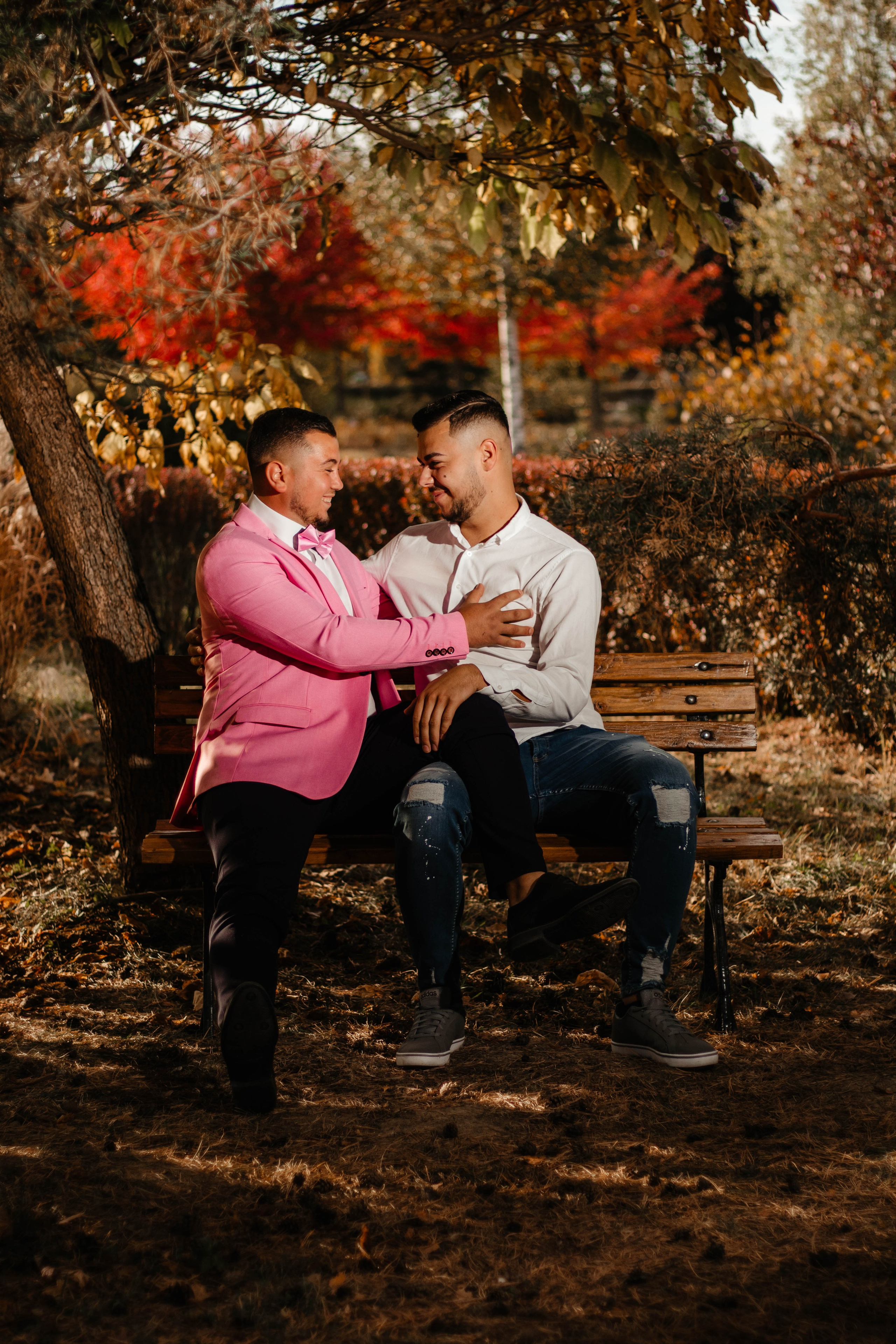 Nicoleta & Florin. Fotograf si videograf — evenimente si studio