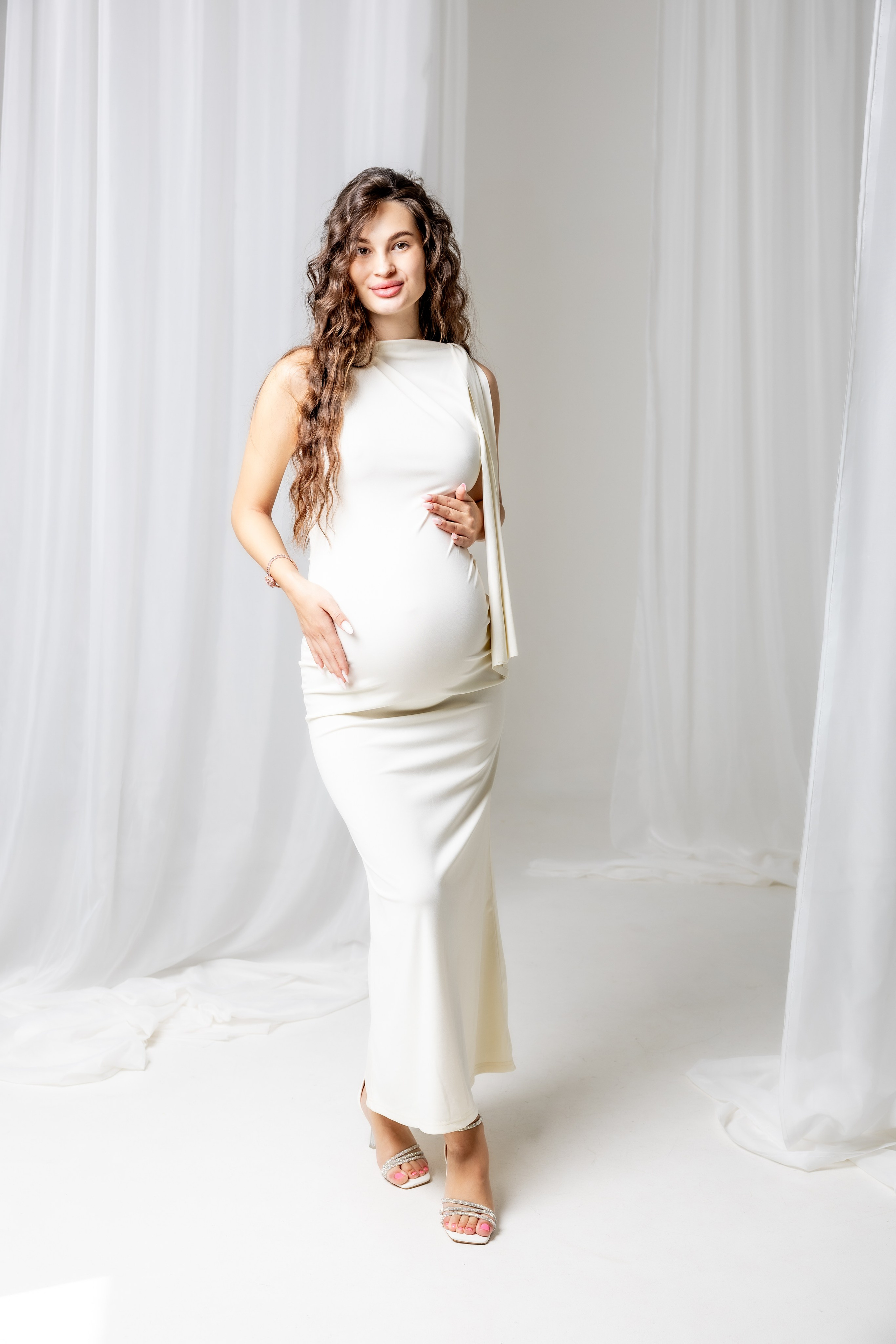 Pregnancy. Fotograf de Familie Avram Vlada Photo Chisinau