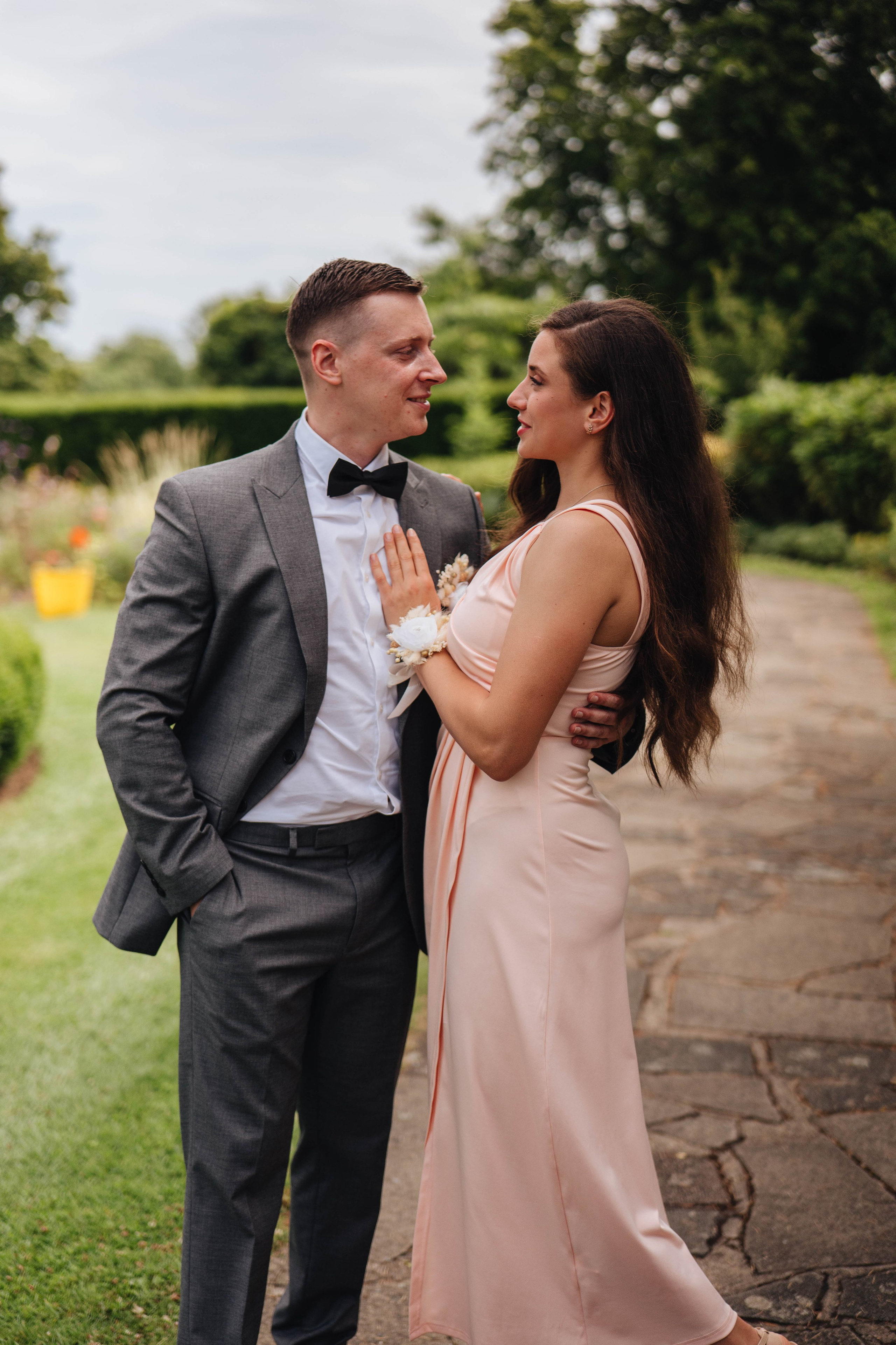 Wedding in Dalson, London, UK. Wedding and family photographer in London