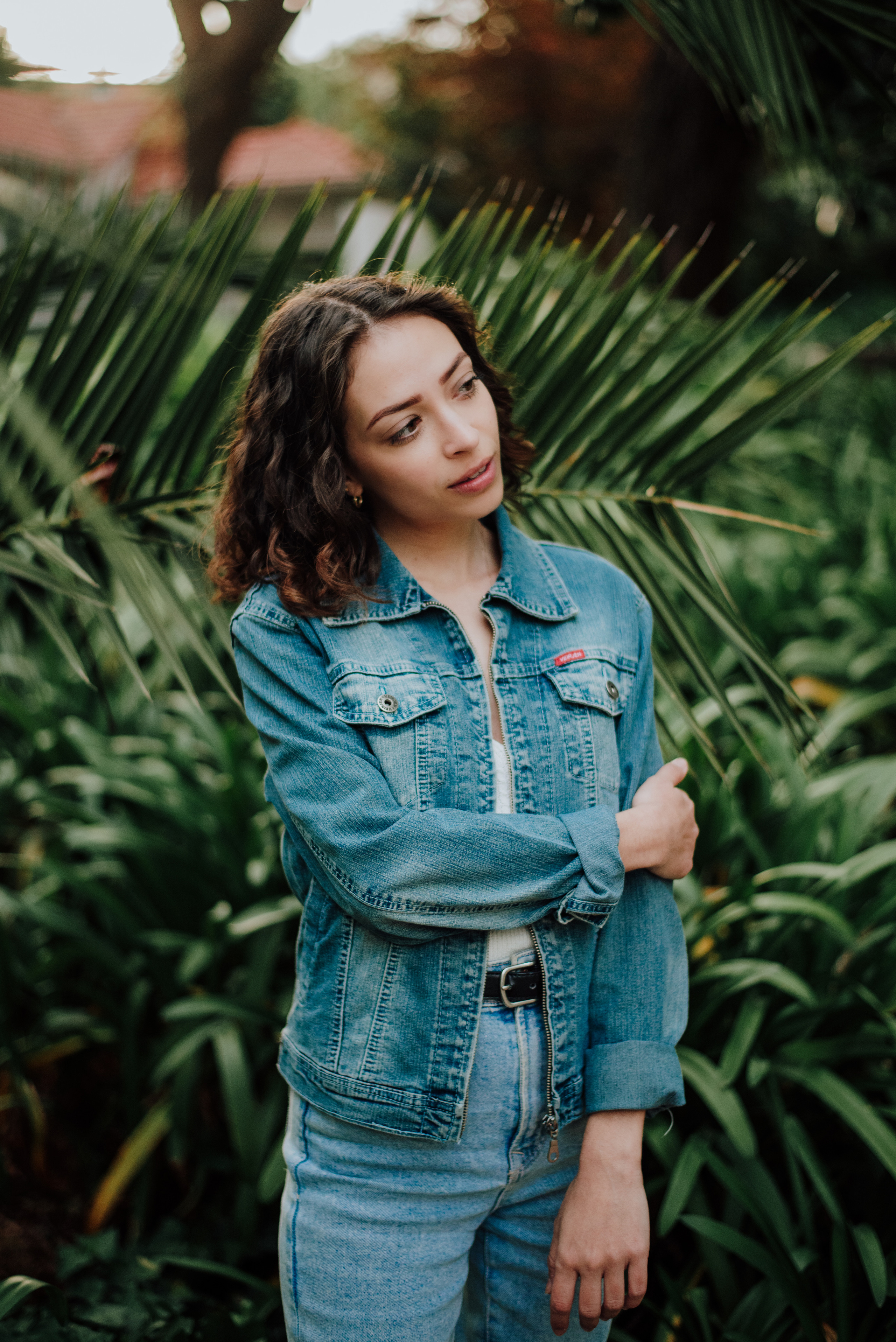 Sara. Lifestyle, wedding and family photographer