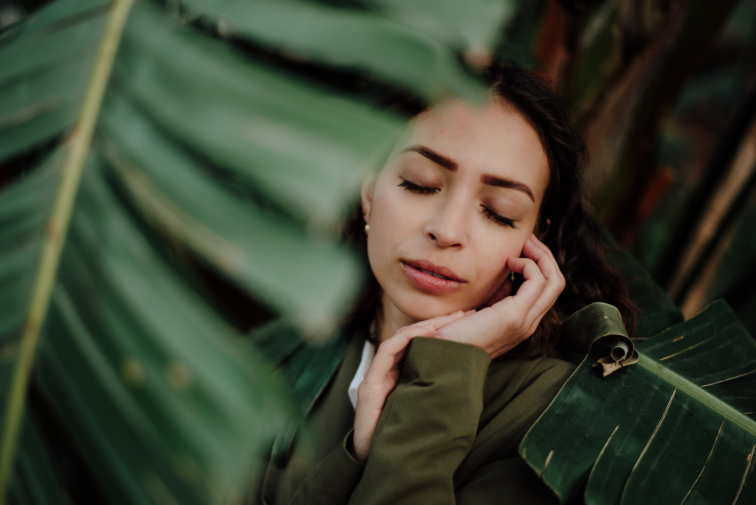 Sara. Lifestyle, wedding and family photographer