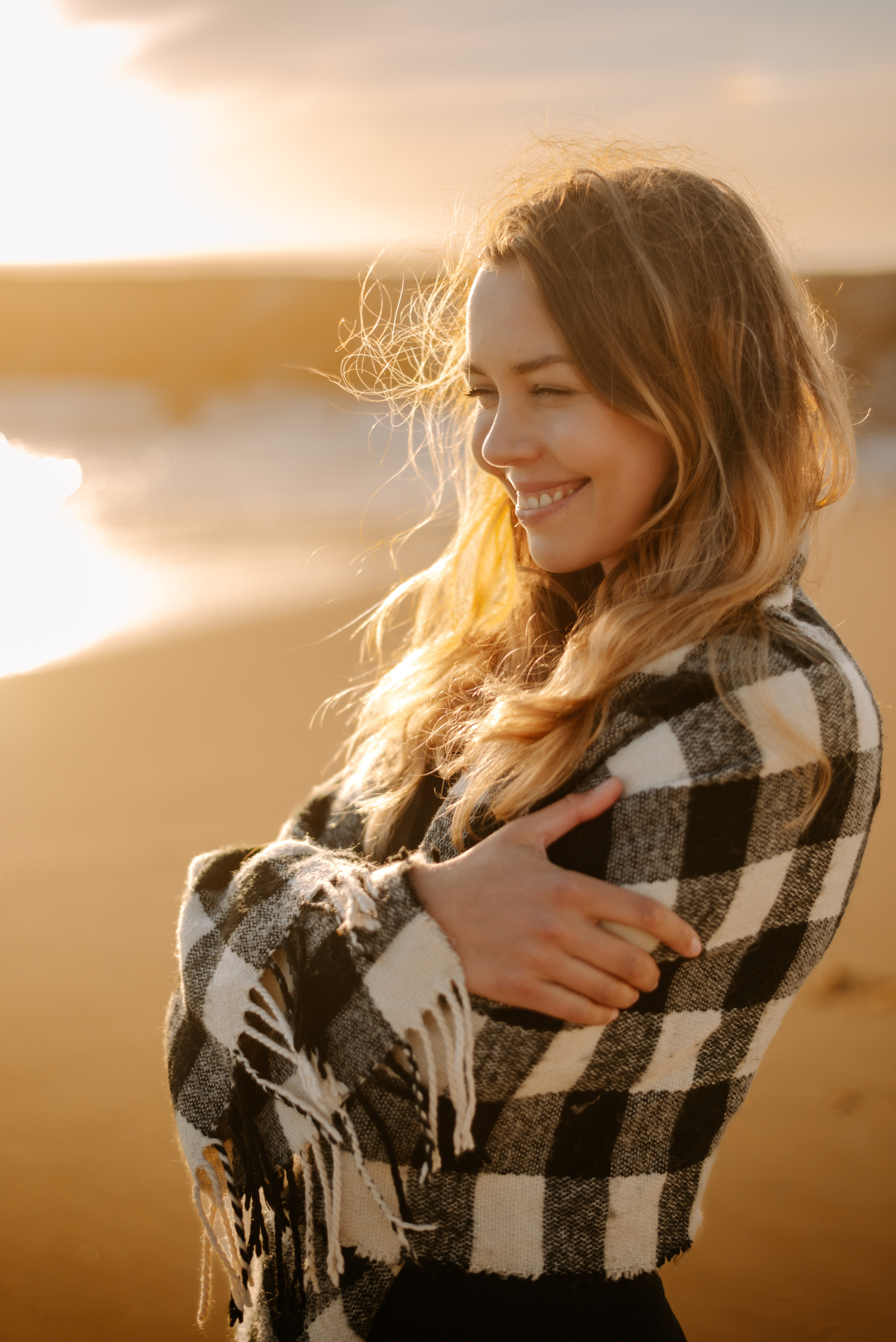 Lucy. Lifestyle, wedding and family photographer