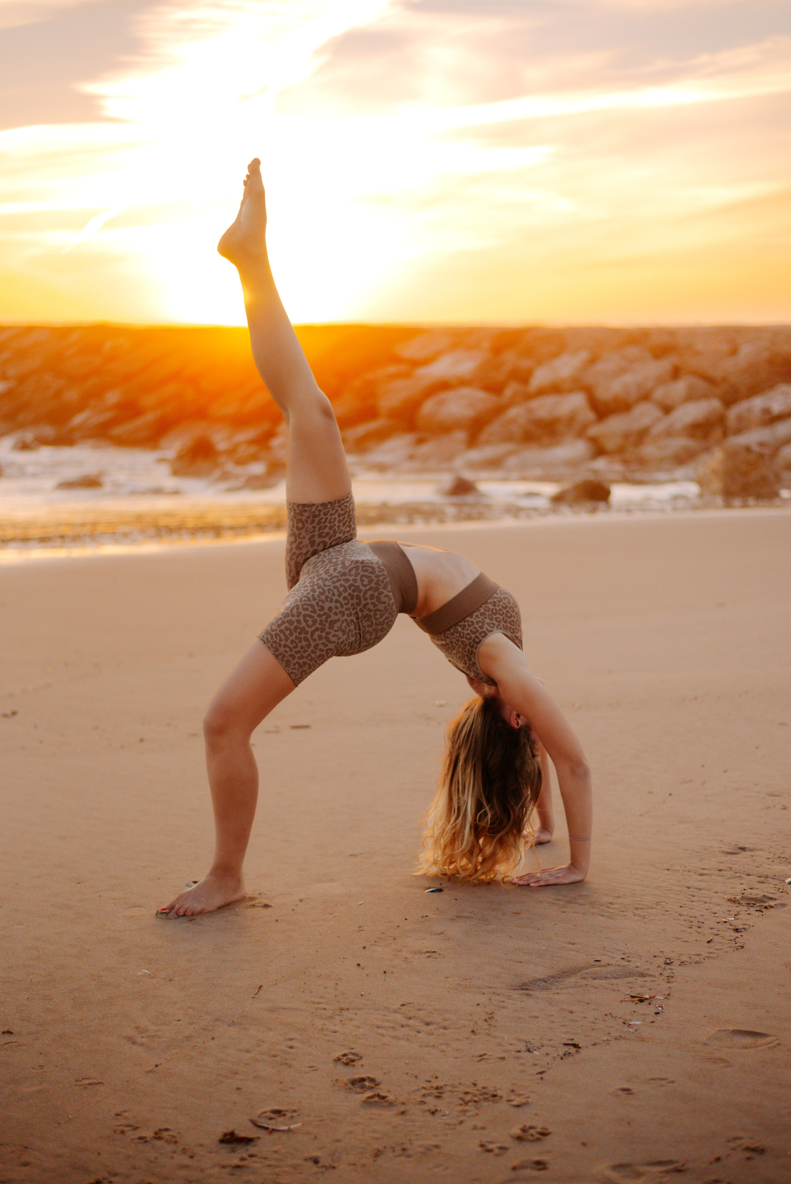 Lucy. Lifestyle, wedding and family photographer