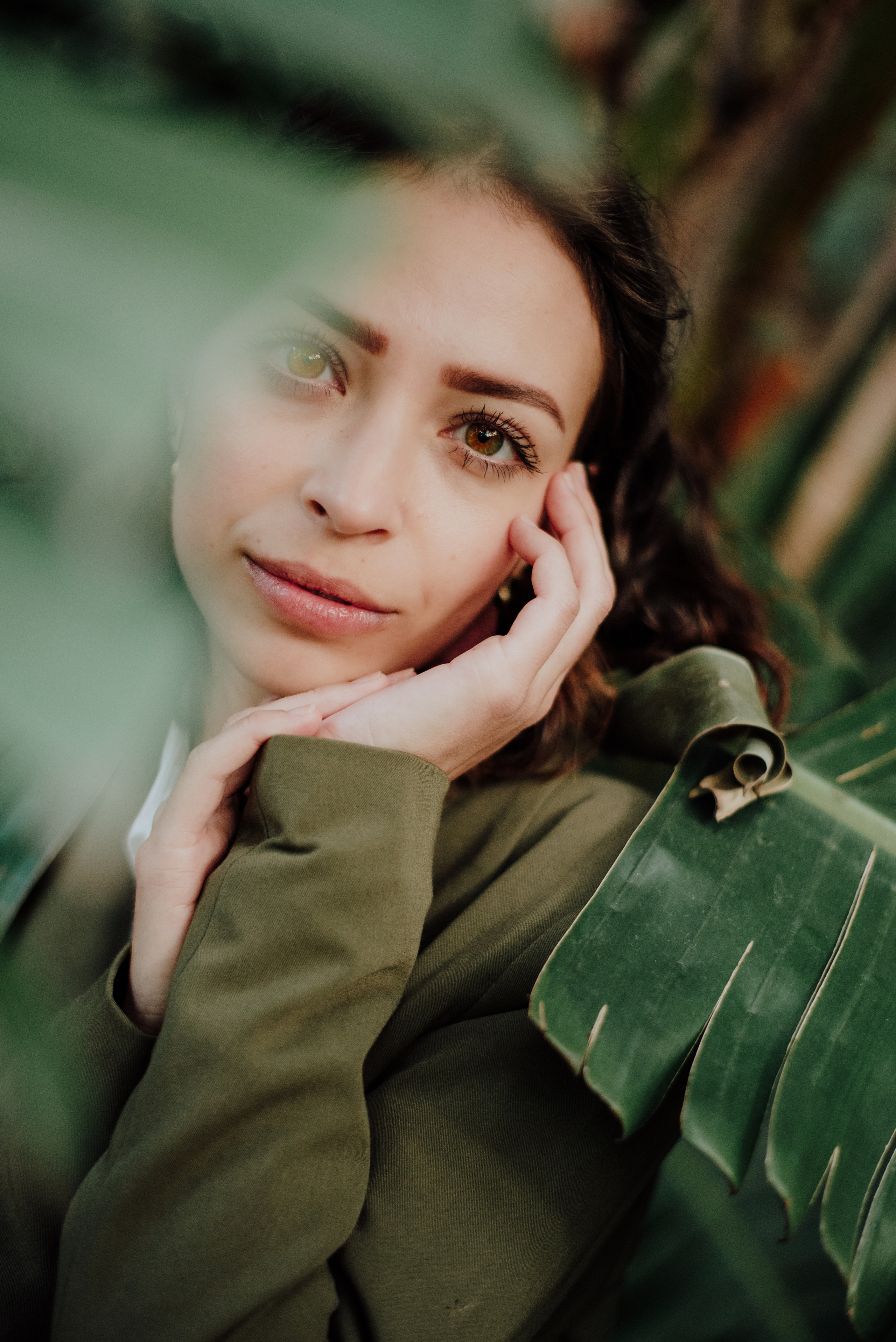 Sara. Lifestyle, wedding and family photographer