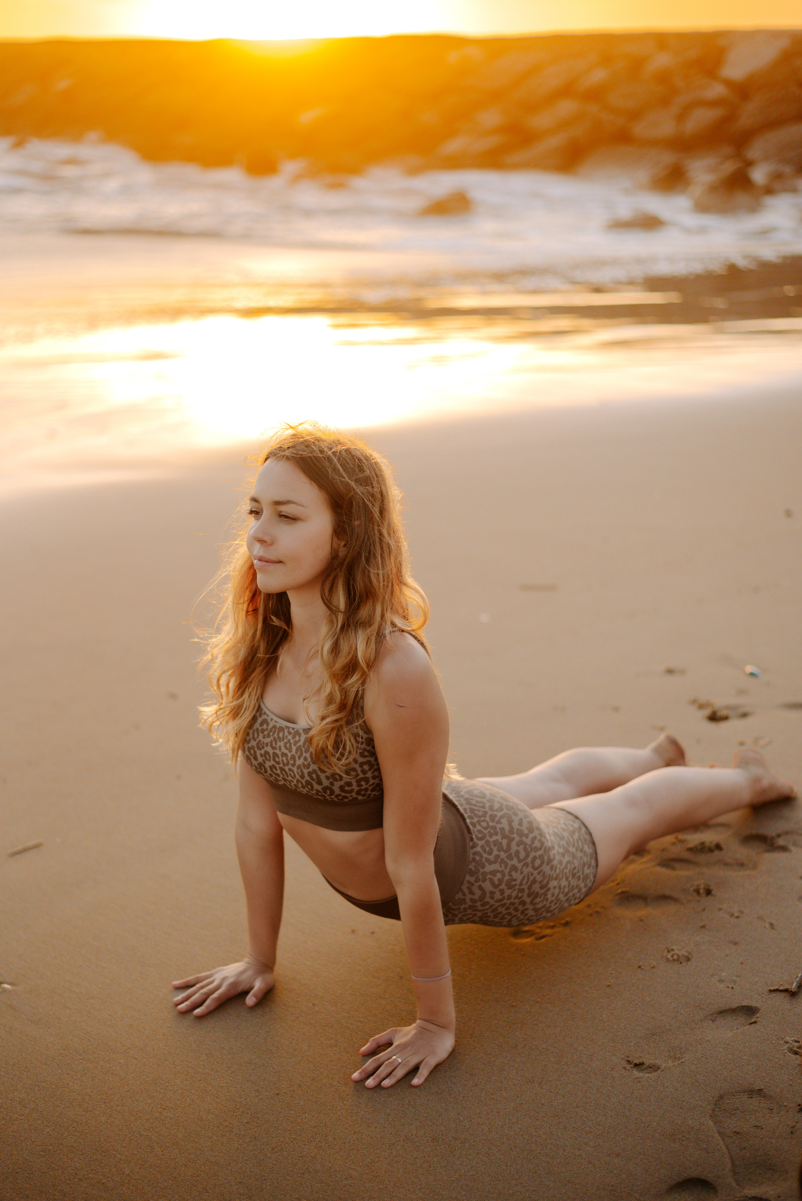 Lucy. Lifestyle, wedding and family photographer