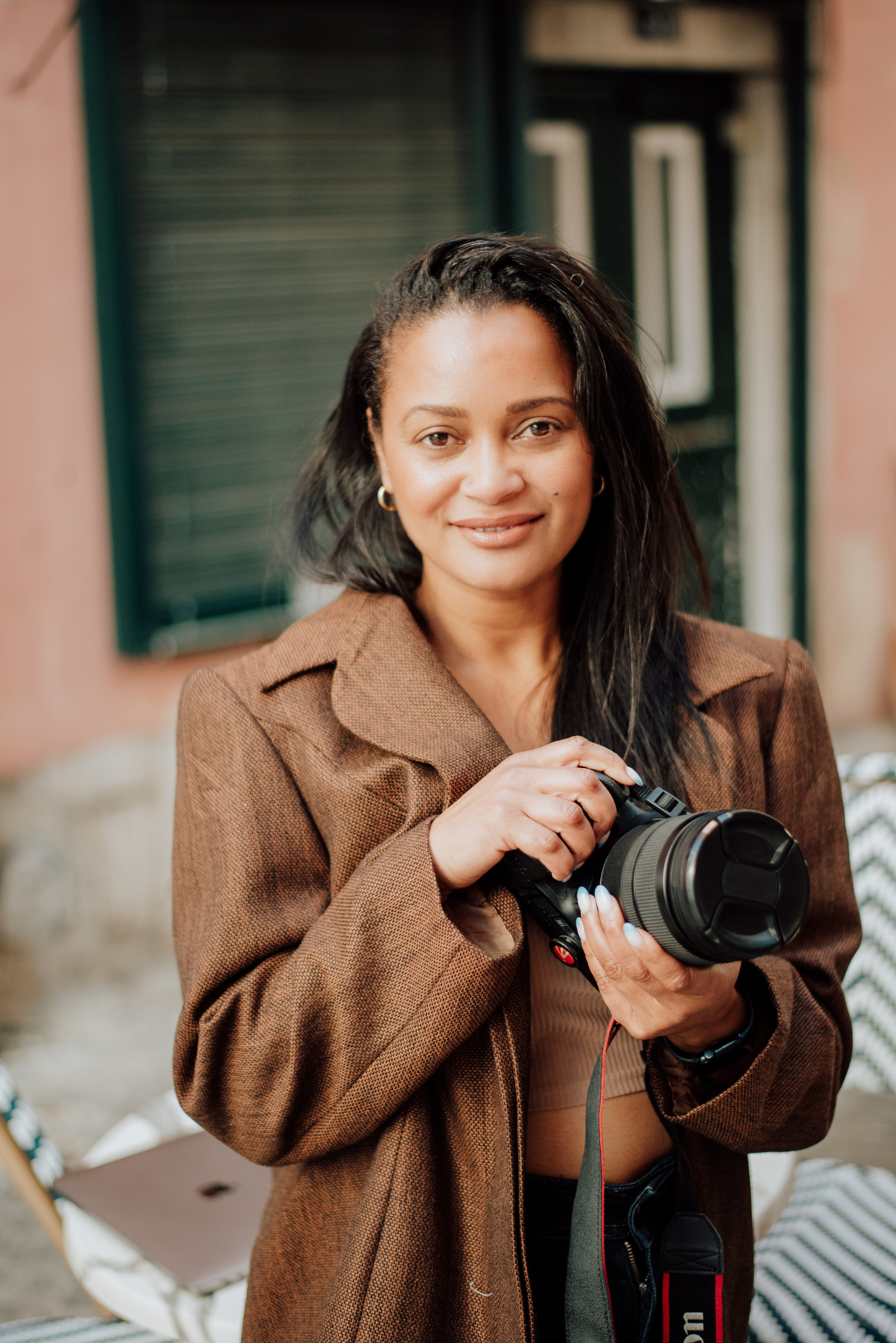 Ronise. Lifestyle, wedding and family photographer