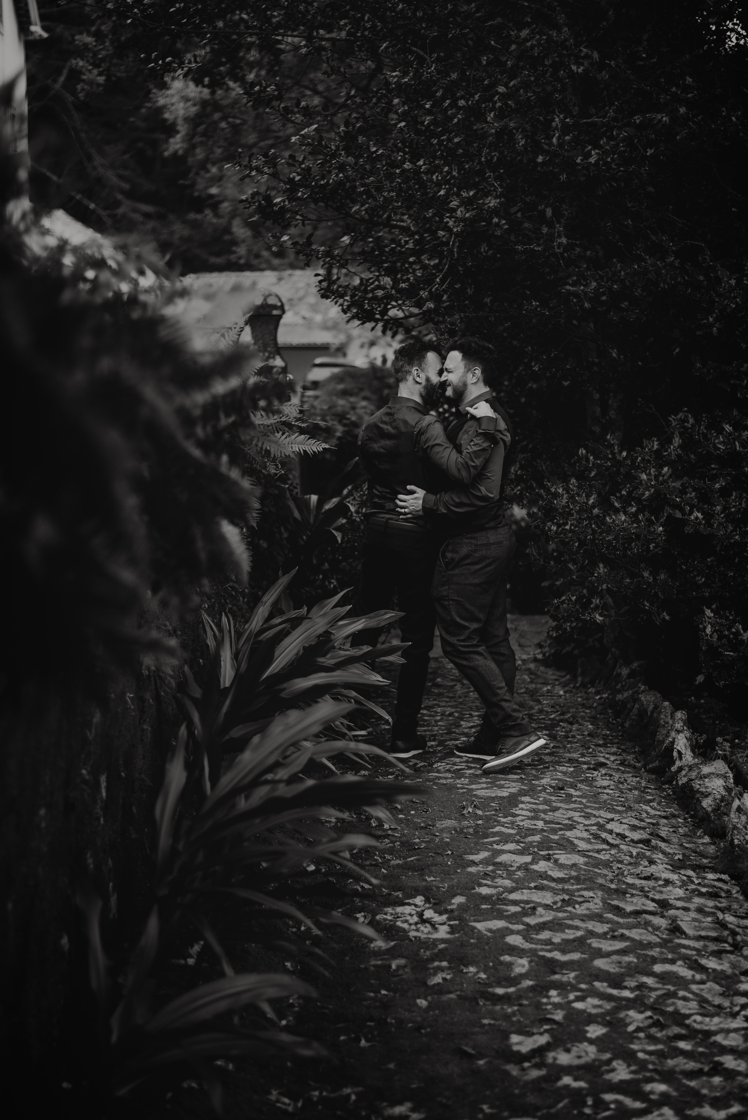 Garret + Filipe. Lifestyle, wedding and family photographer