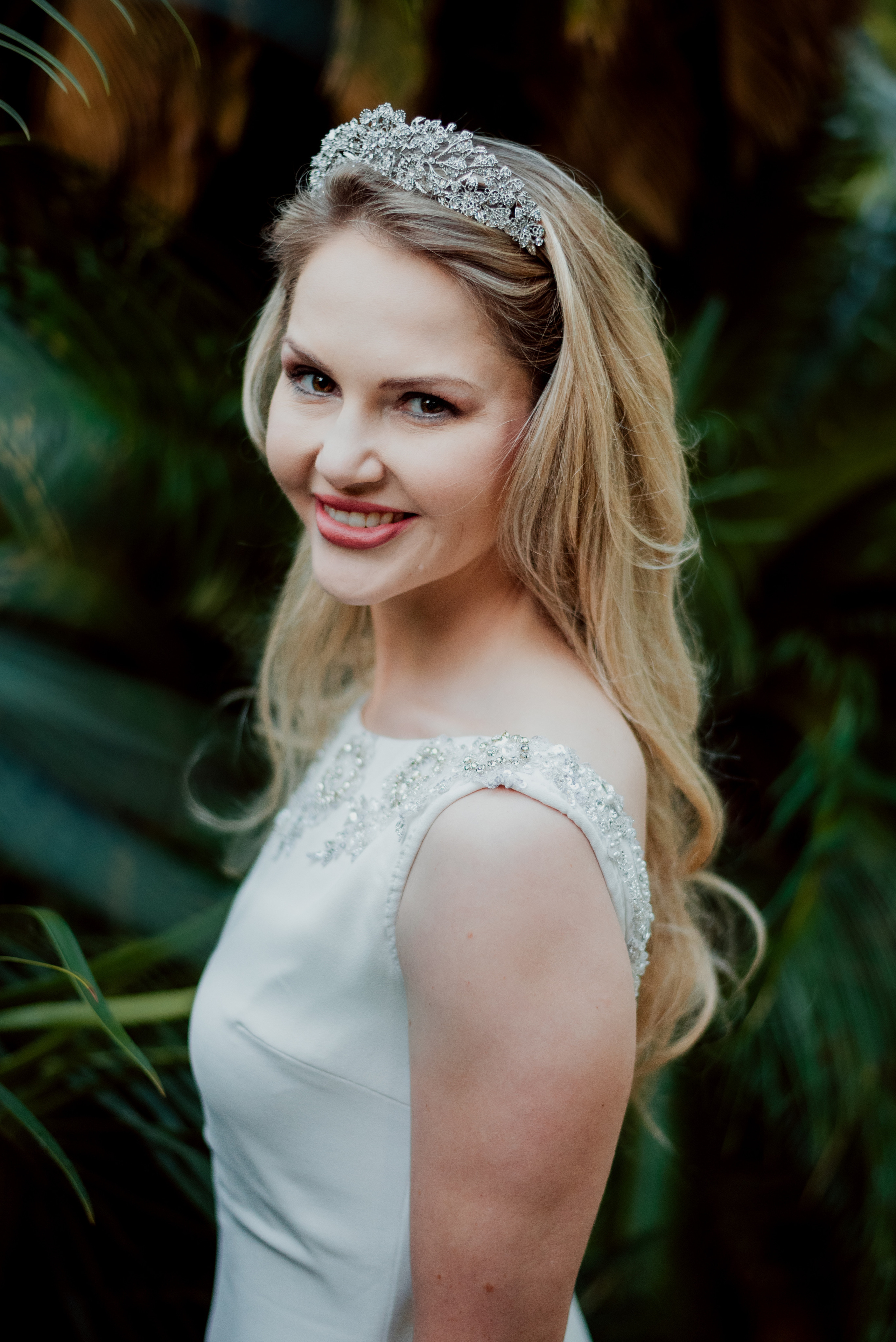 Victoria. Lifestyle, wedding and family photographer