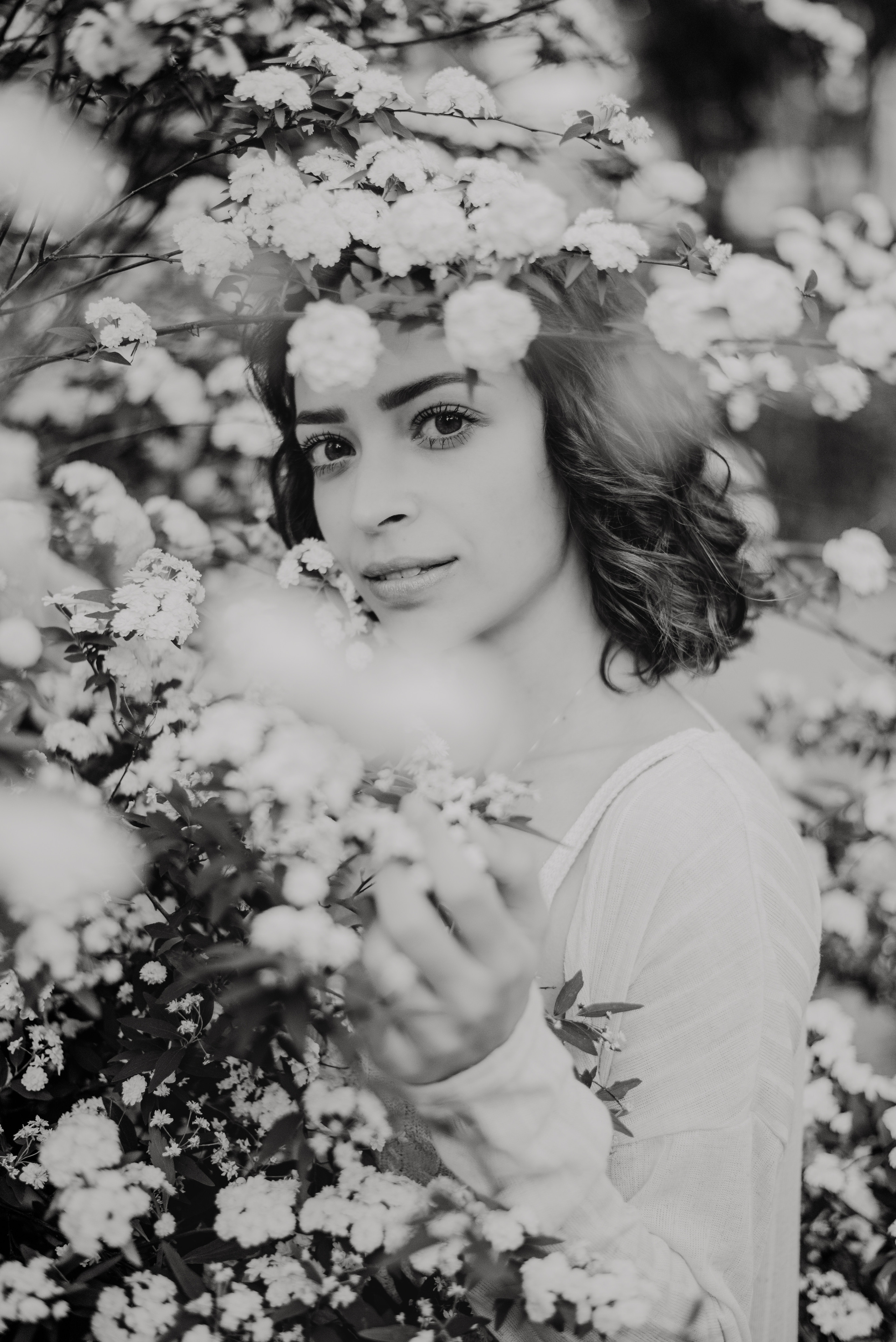 Sara. Lifestyle, wedding and family photographer