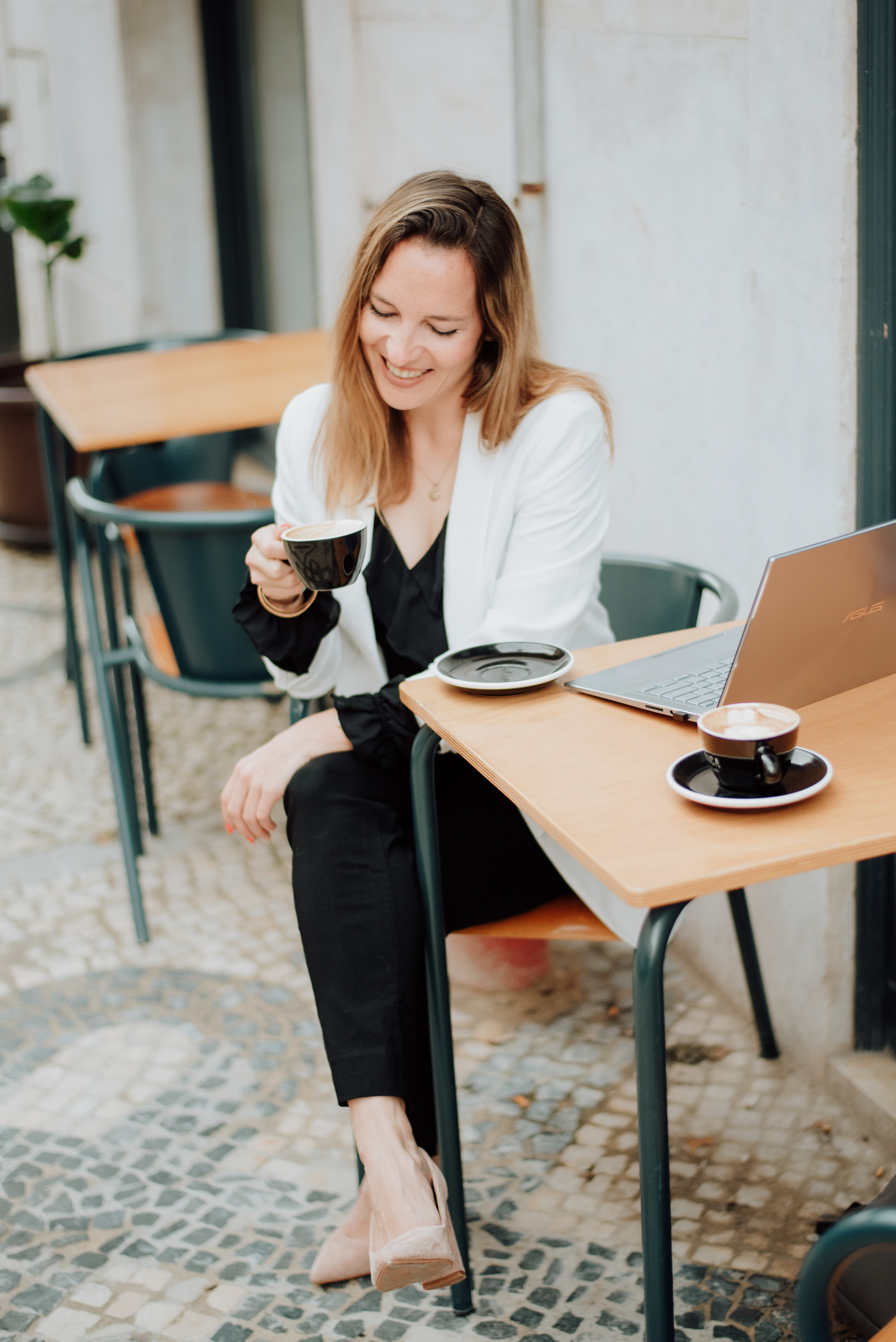 Saskia. Lifestyle, wedding and family photographer