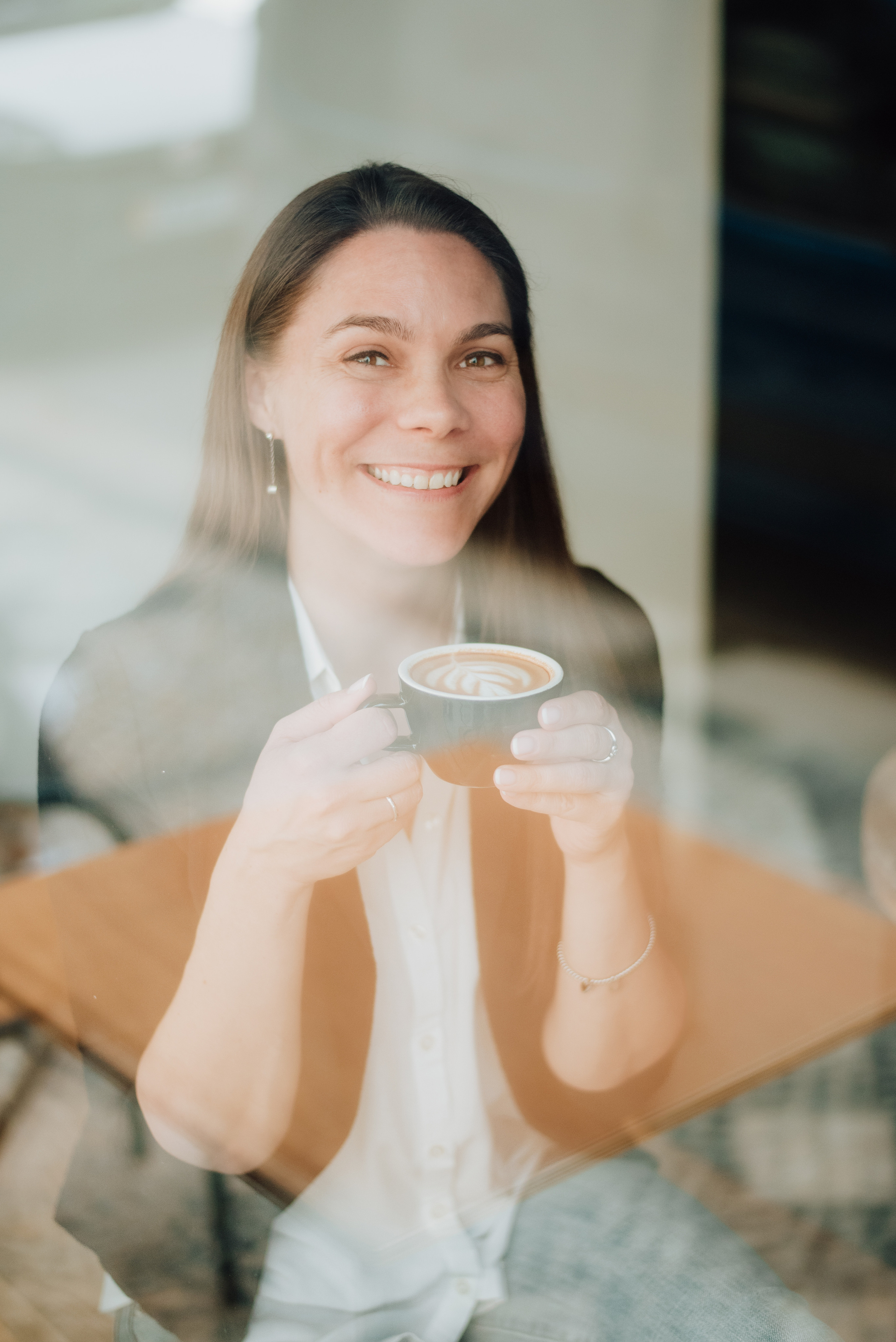 Rhiannon. Lifestyle, wedding and family photographer