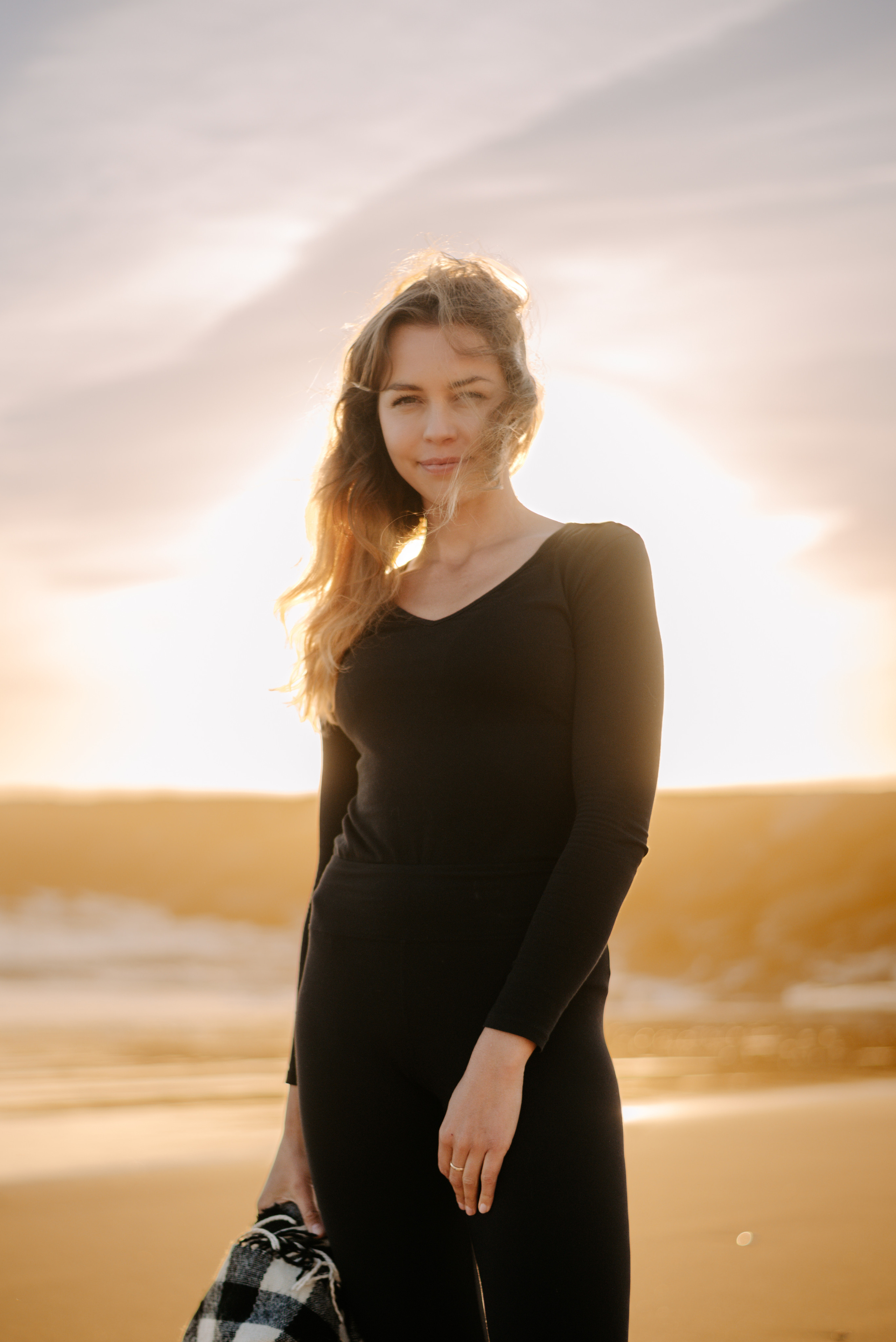 Lucy. Lifestyle, wedding and family photographer