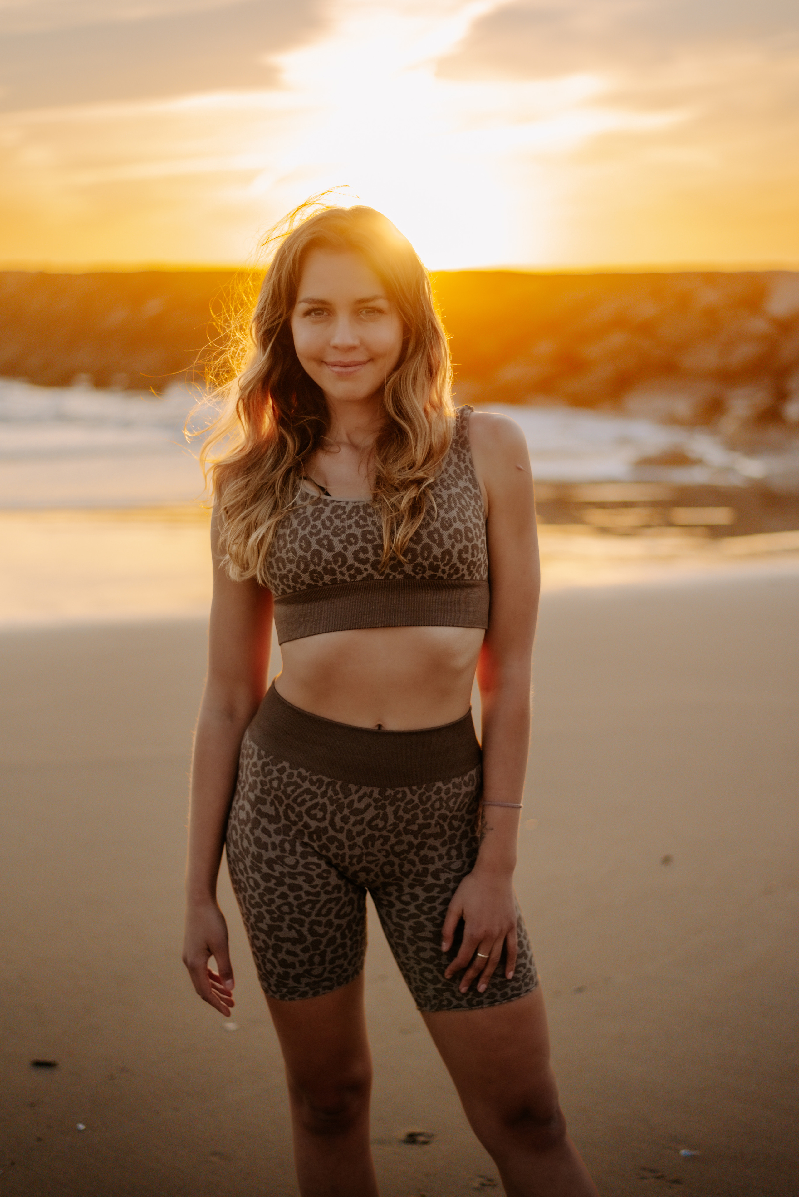 Lucy. Lifestyle, wedding and family photographer