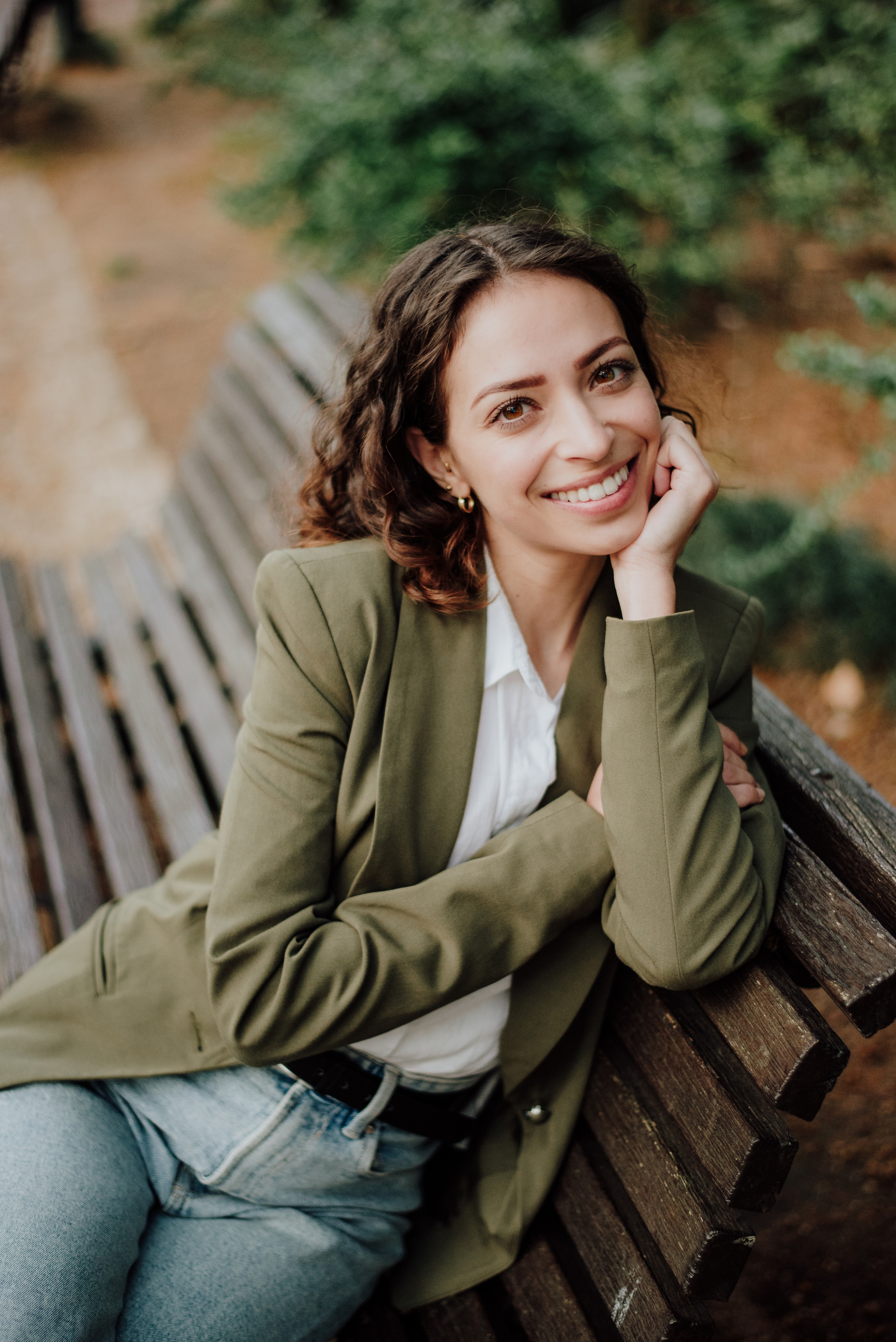 Sara. Lifestyle, wedding and family photographer