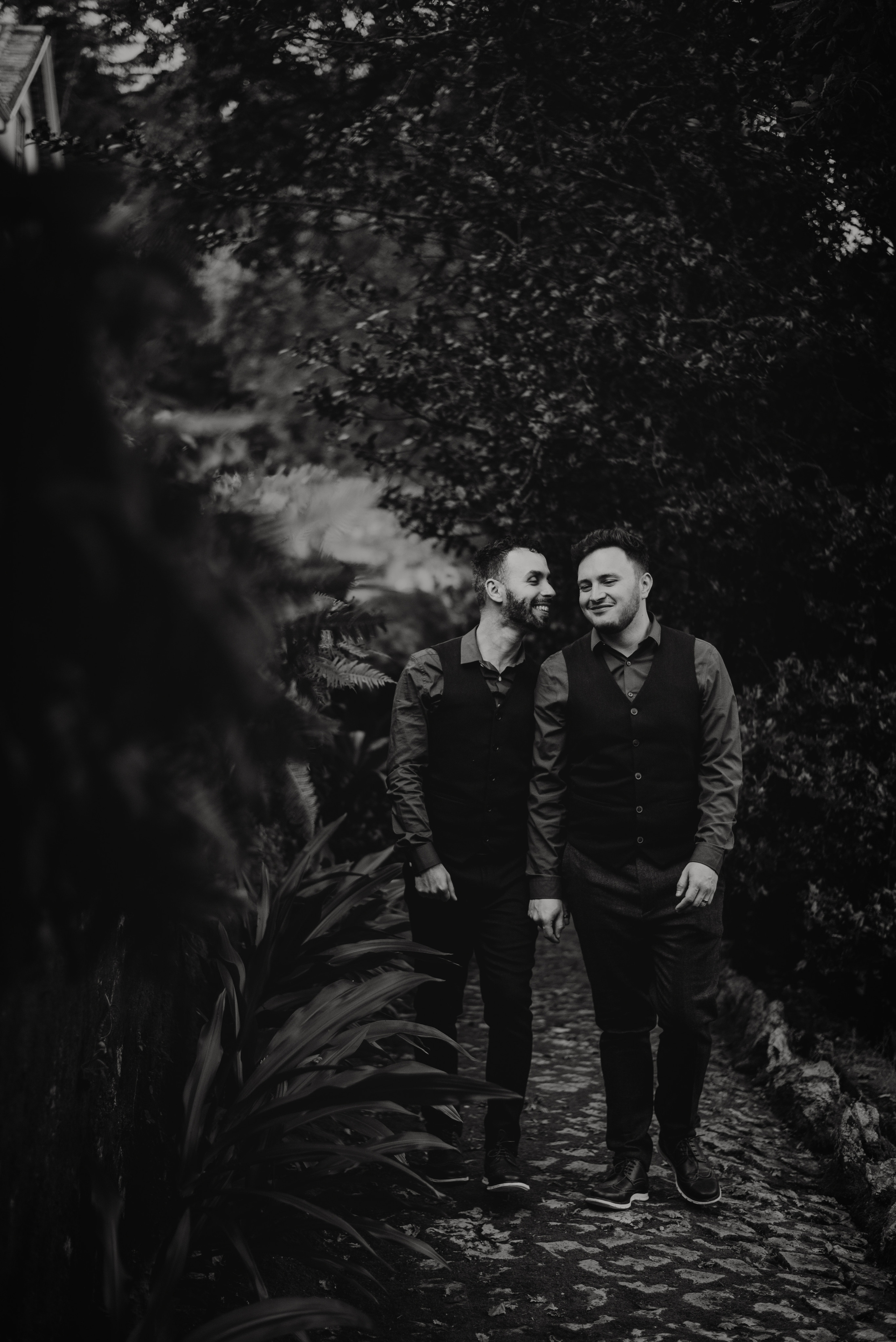 Garret + Filipe. Lifestyle, wedding and family photographer