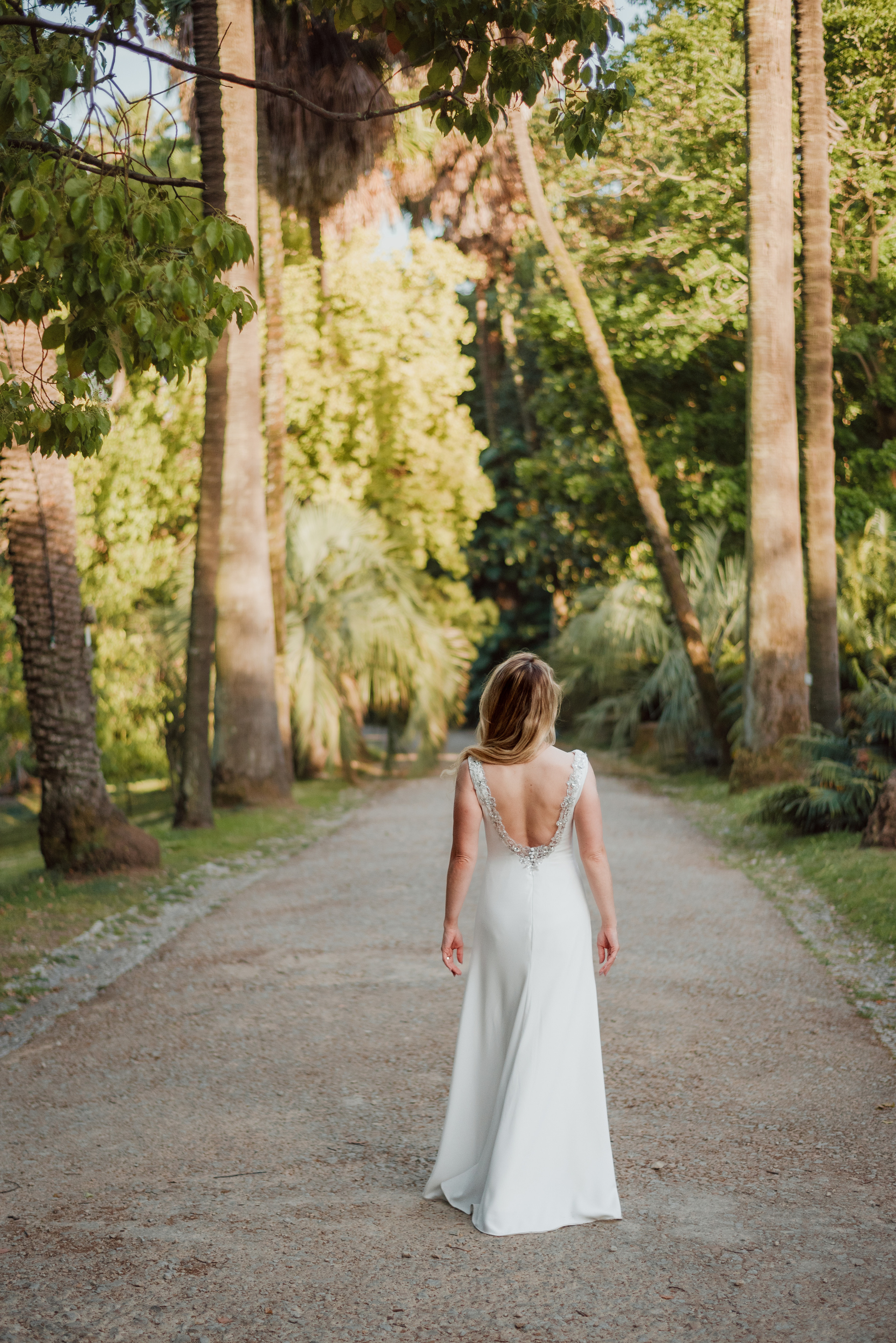 Victoria. Lifestyle, wedding and family photographer