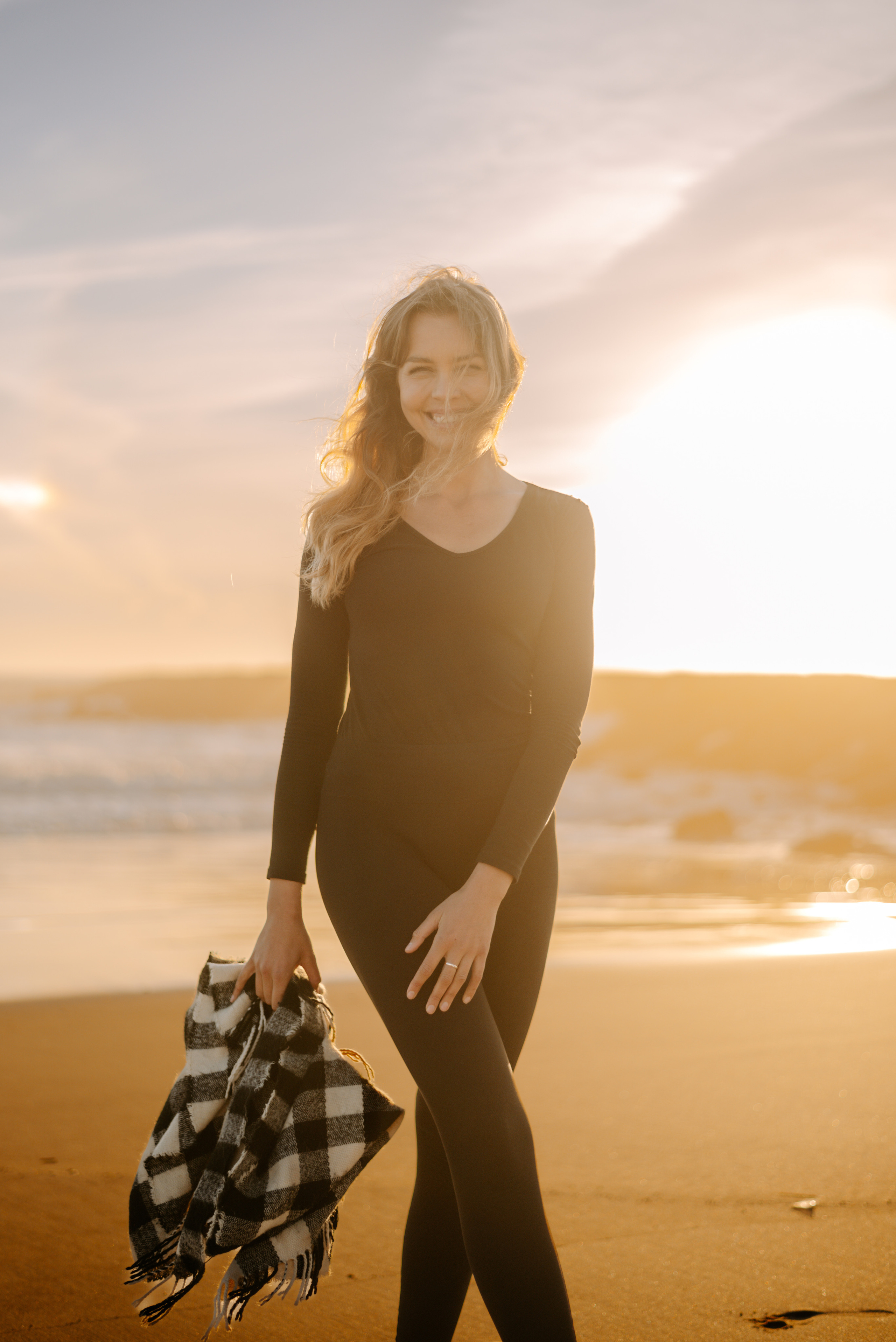 Lucy. Lifestyle, wedding and family photographer