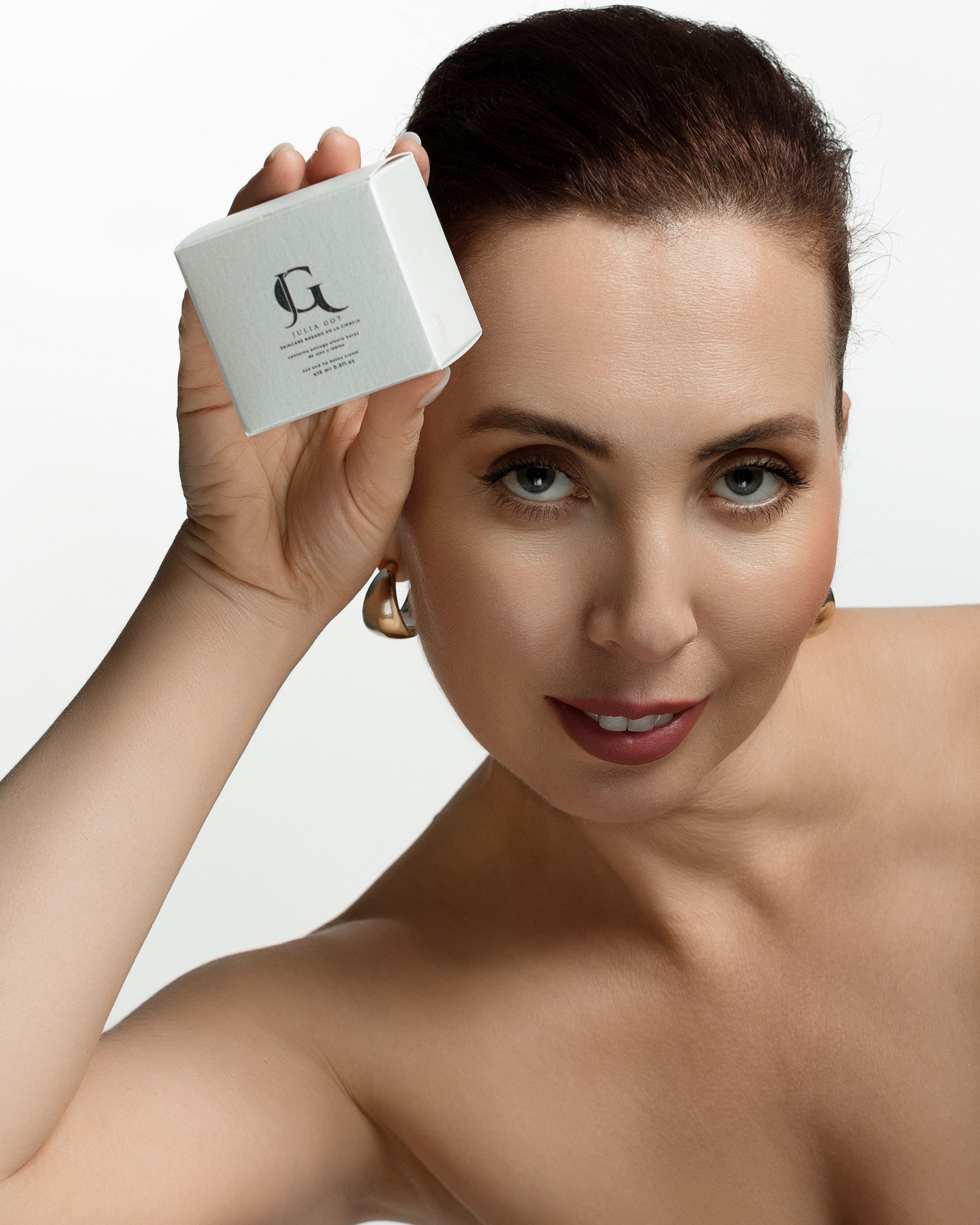 CREMAS, COSMETICA. Fotografía de Embarazo, Familia e Infantil en Almería Elena Espig