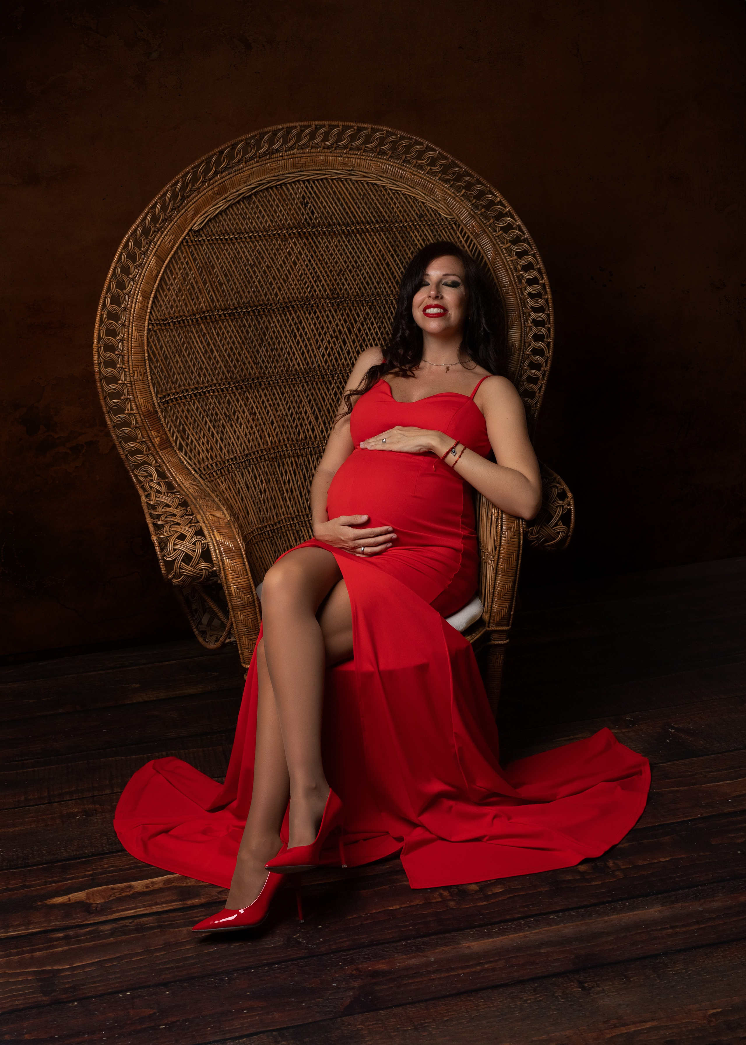 una sesión de fotos ,sesión de fotos para , sesión de fotos Almería , fotografía Almería , fotos premamá ,sesión de fotos embarazo , sesión de fotos Maternidad ,sesión de fotos Embarazo en exteriores , fotos embarazo en la playa . sesión de fotos de embarazo en Estudio, fotografía de retrato Almería ,Estudio de fotografía para embarazadas y maternidad , Estudio Embarazadas fotos , mejor fotógrafo de Embarazo Almería , fotografía Embarazo en Almería 