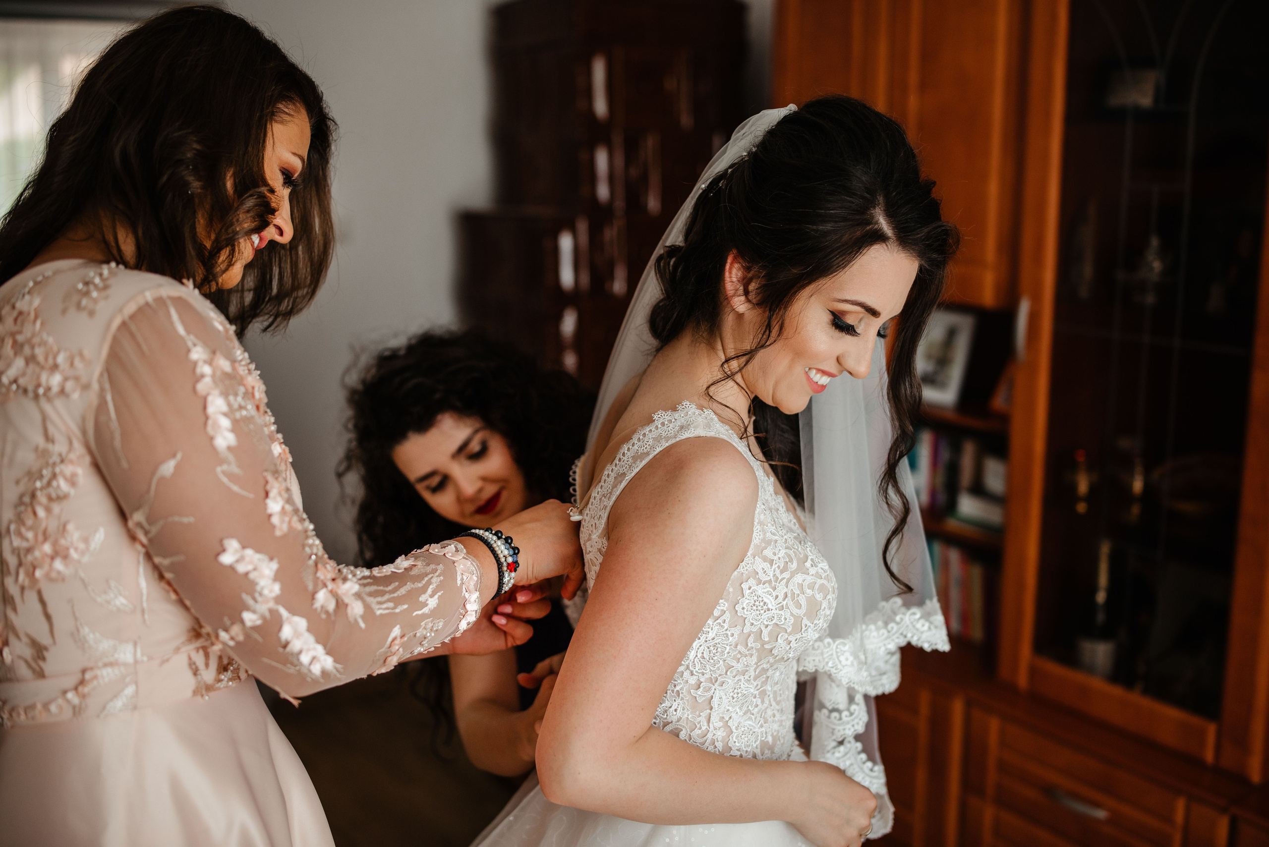 Radu Rahovan Fotograf de nuntǎ Cluj - Alba - Bistrița - Maramureș - Satu Mare - Sǎlaj - Târgu Mureș