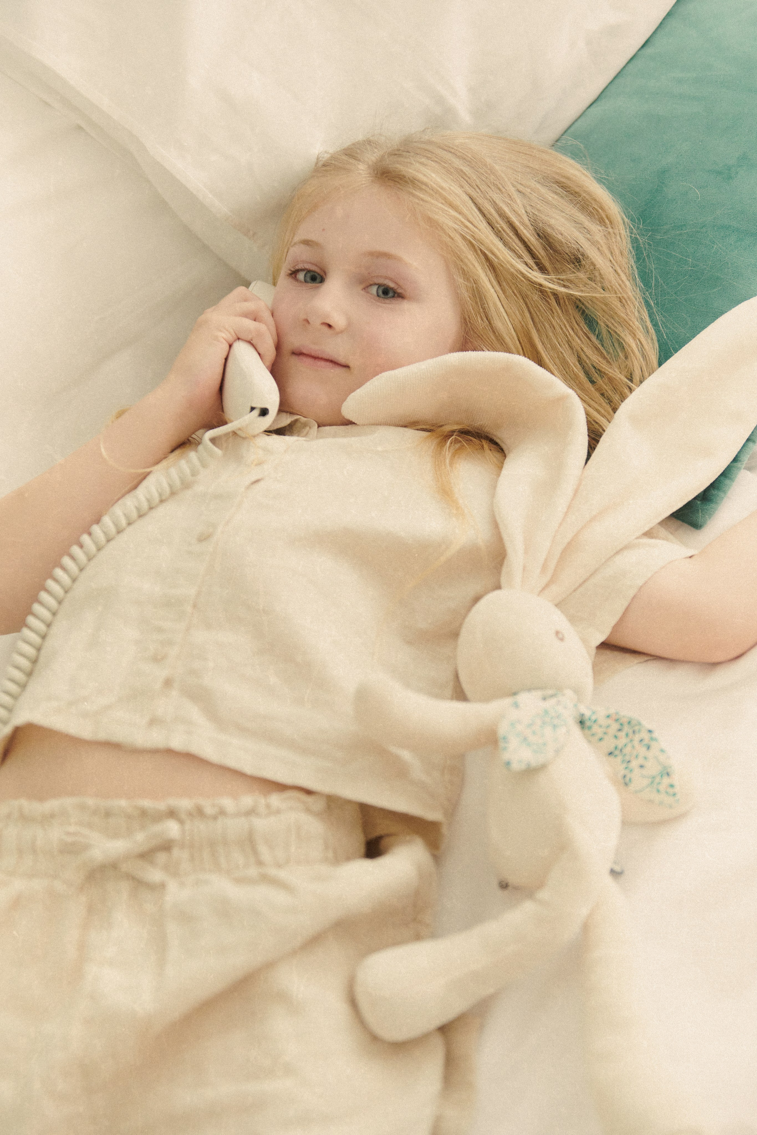 KIDS. Minimalist brand photographer & videographer | Raw sincerity. Pure Form