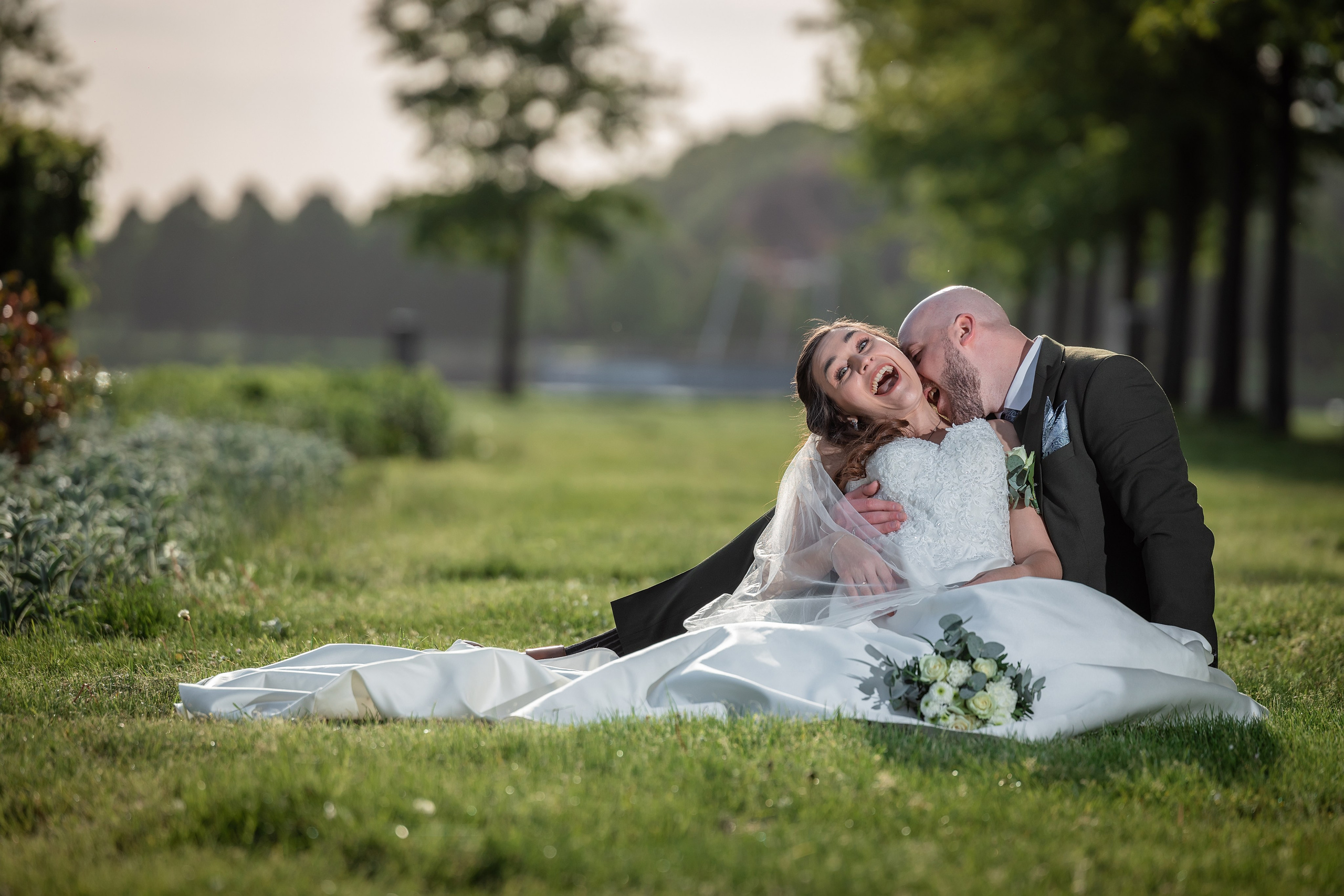 Hochzeitsfotograf Deutschland – Emotionale Fotos. Fotograf Sergej Nevelskij in Dortmund — Emotionale Hochzeitsfilme, Immobilienaufnahmen & individuelle Fotobücher