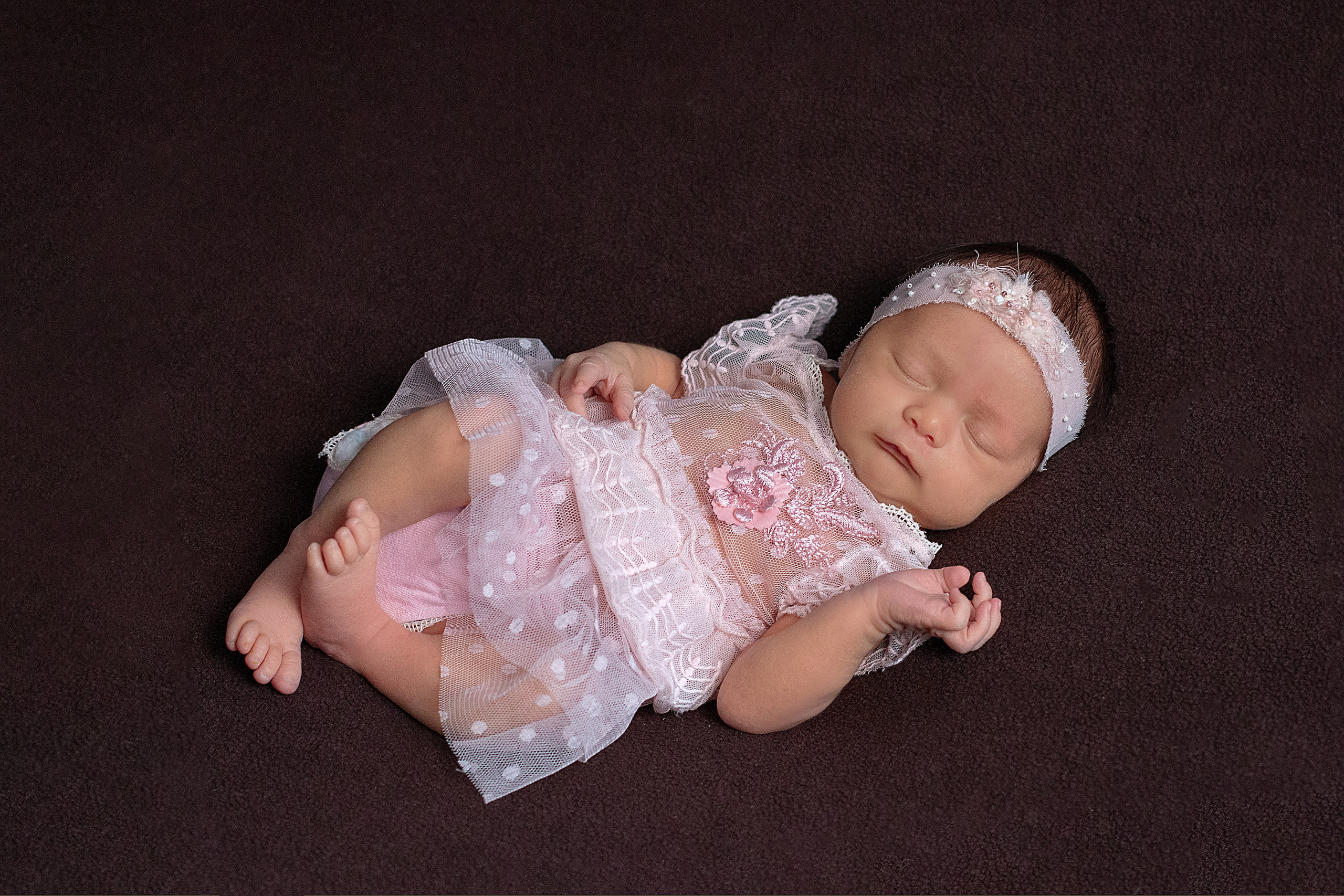 Newborn классическая. Детский и семейный фотограф в г. Бельцы