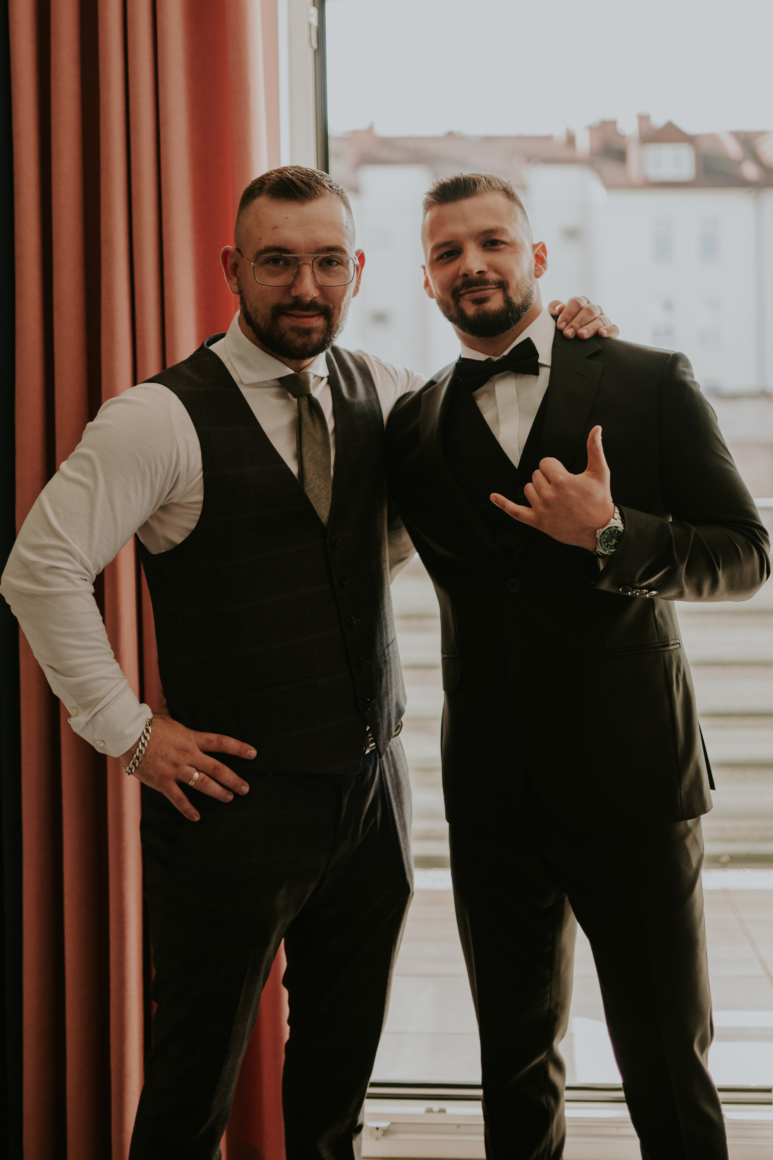 Sala Koralowa w Jaworzu: Opowieść o ślubie Nikoli i Kacpra. Karkowskafoto - fotografia miłości