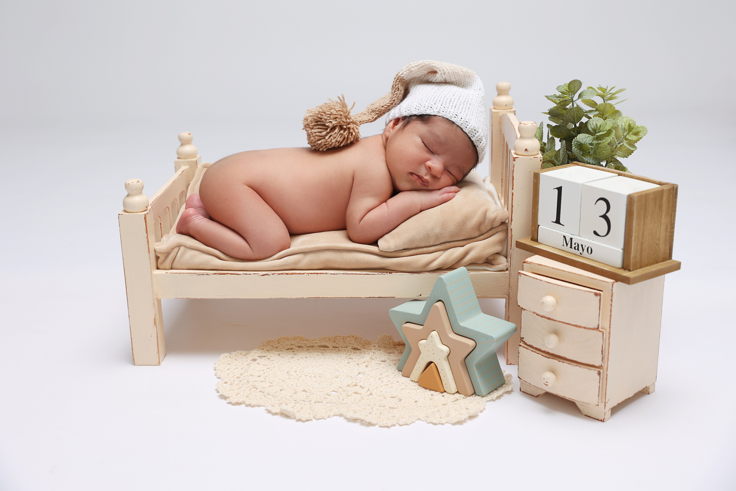 Nueva Sesión Embarazo En Estudio. Fotografía de Eventos, Embarazo y Familiar en Pirineos