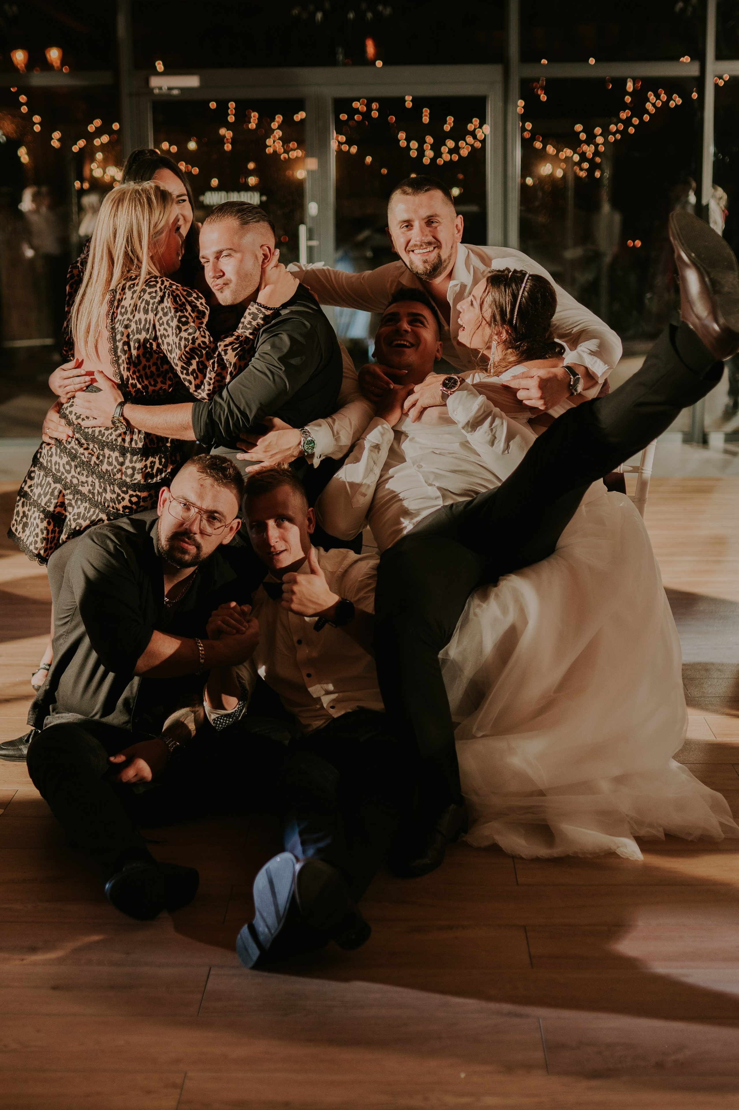 Sala Koralowa w Jaworzu: Opowieść o ślubie Nikoli i Kacpra. Karkowskafoto - fotografia miłości