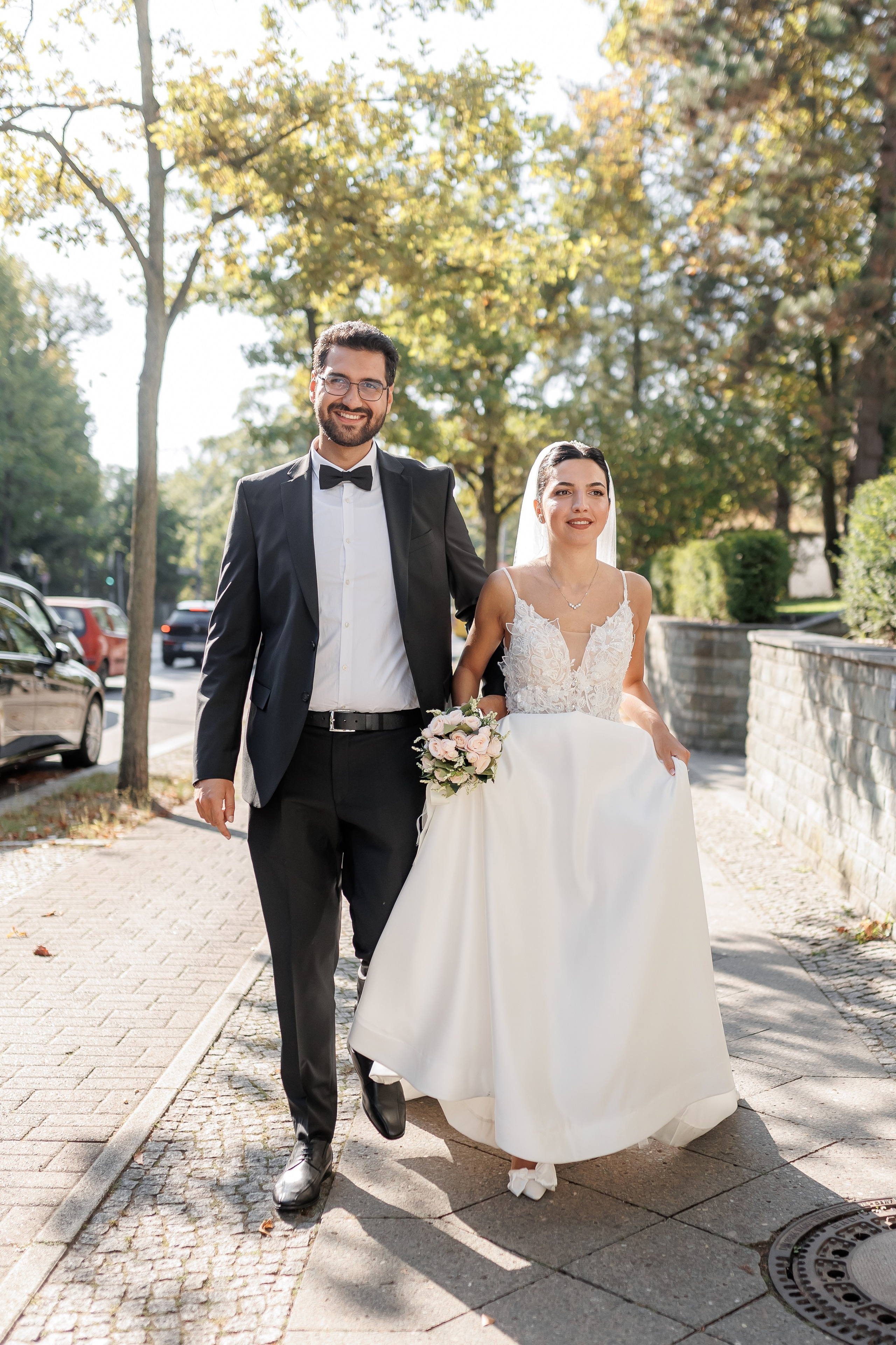 Intime Trauung im Aserbeidschanischen Konsulat. Hochzeitsfotografie in Berlin Nataliia Schütze
