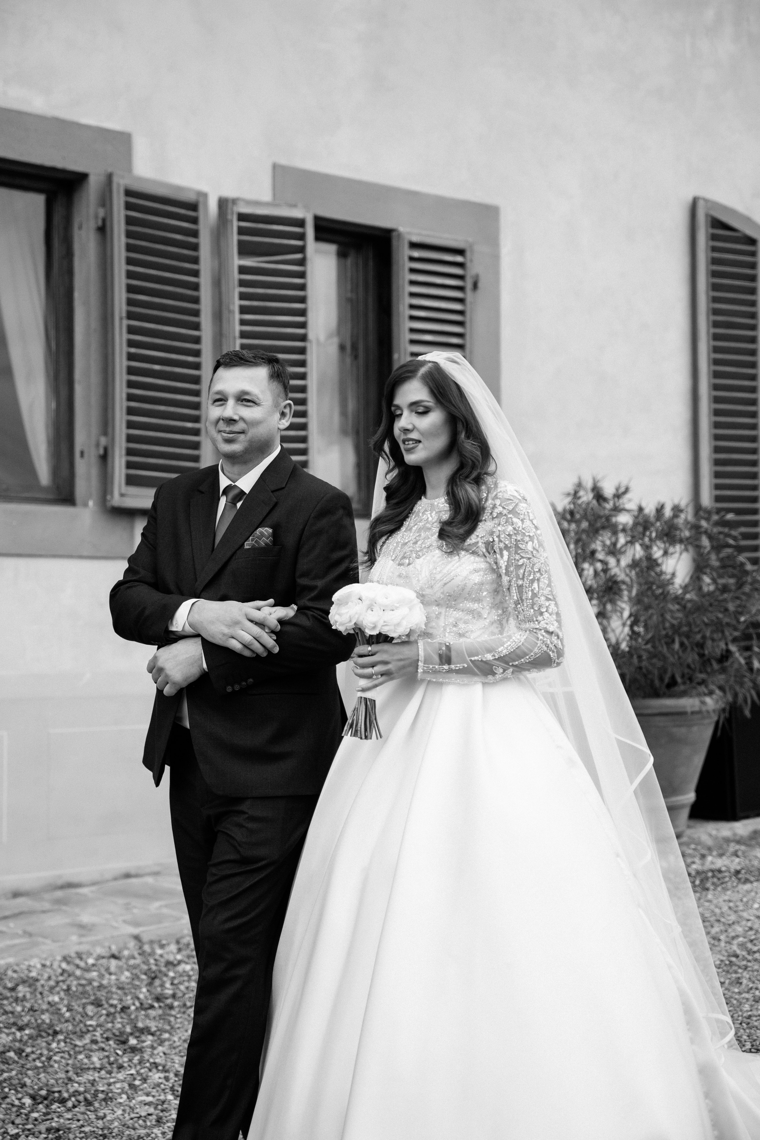 Destination wedding Photographer Italy Tuscany Rome Como Umbria. Wedding Photographer Rome Tuscany Como Sicily Puglia Amalfy Italy- Oksana Savenchuk