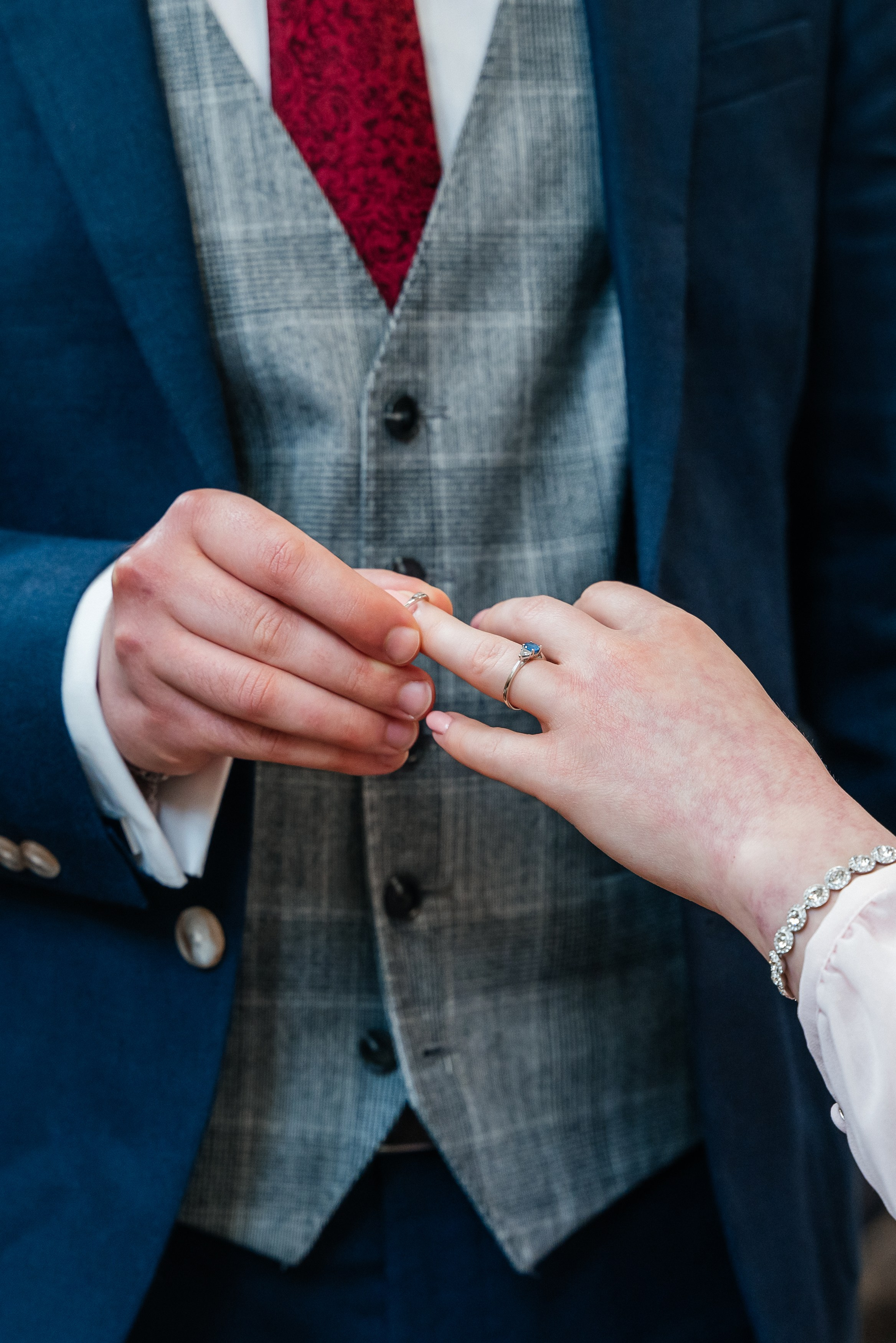 Reading Town Hall, Reading Town Hall civil ceremony, small wedding at Reading Town Hall, wedding at Reading, wedding at Reading, civil ceremony at Reading, small civil ceremony Reading Town Hall