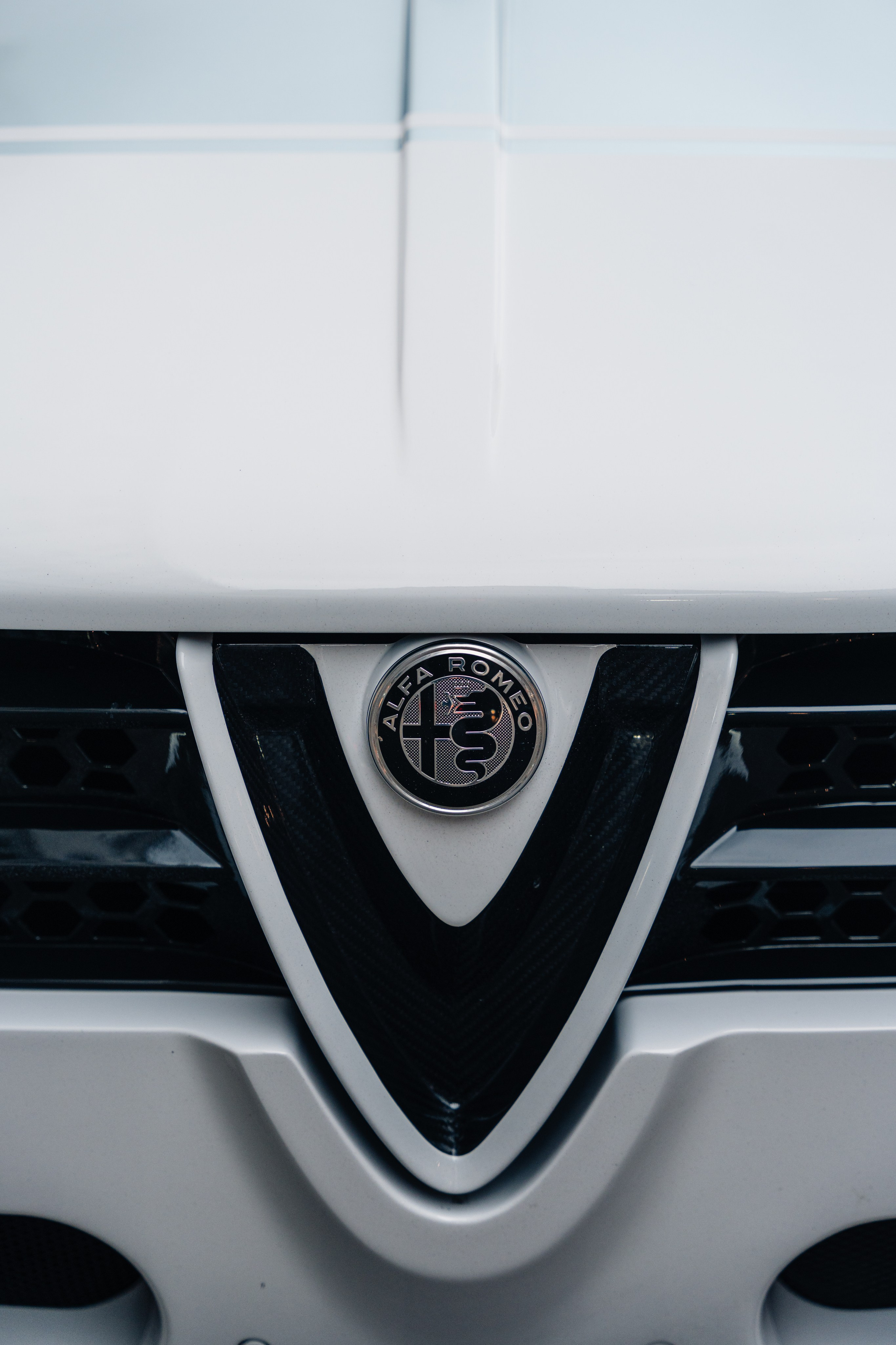 Afla Romeo Giulia ErreErre Fuoriserie. Photographe de voitures à Paris — Vitalii Motruk