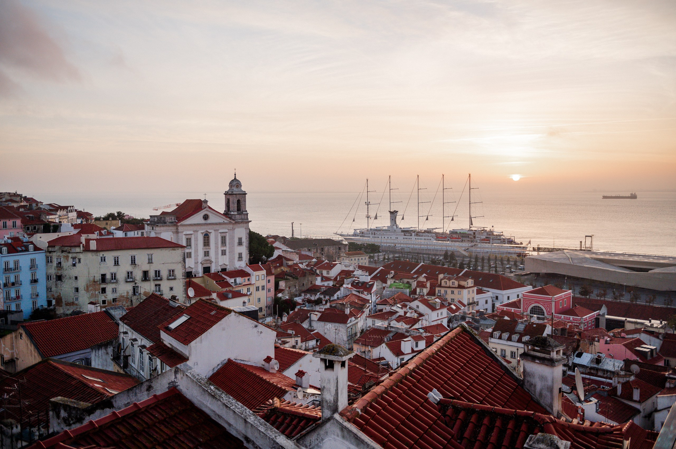 capture your family memories in Lisbon