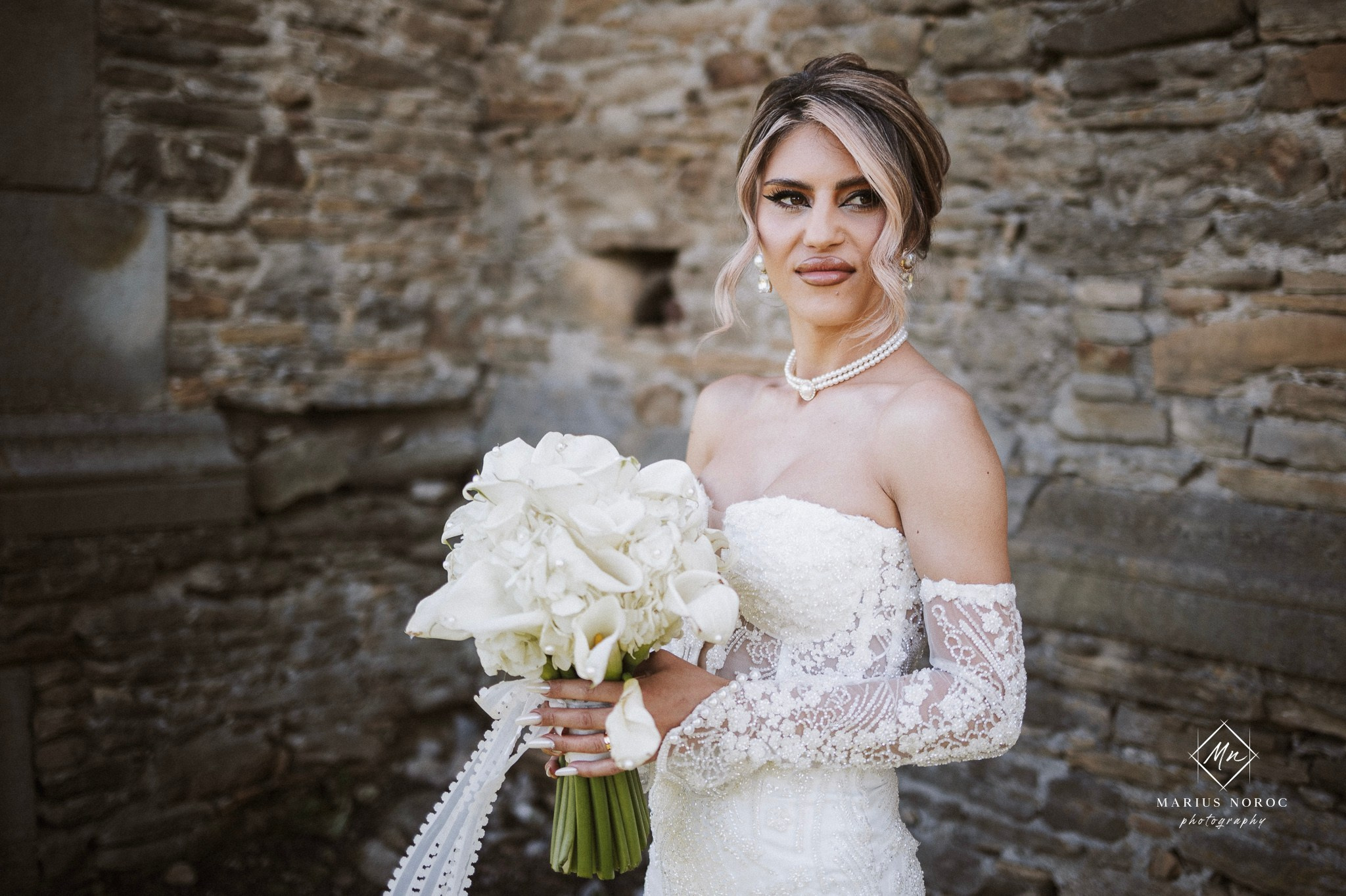 Georgiana & Samuel | Ruinele Catedralei Catolice din Baia