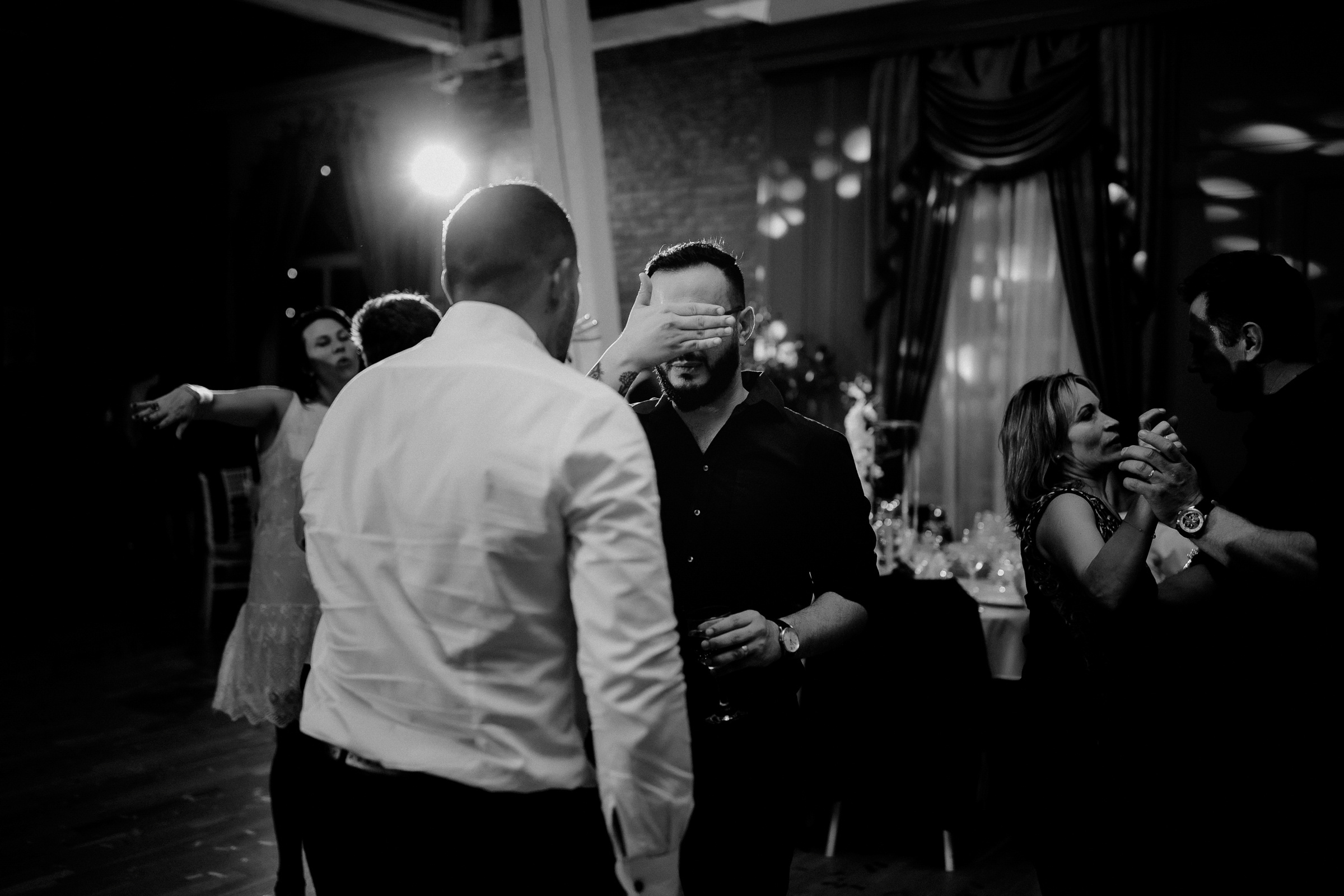 Unda iubirii  -Romania-. Servicii Foto Video în Chișinău și Europa ID-Brothers