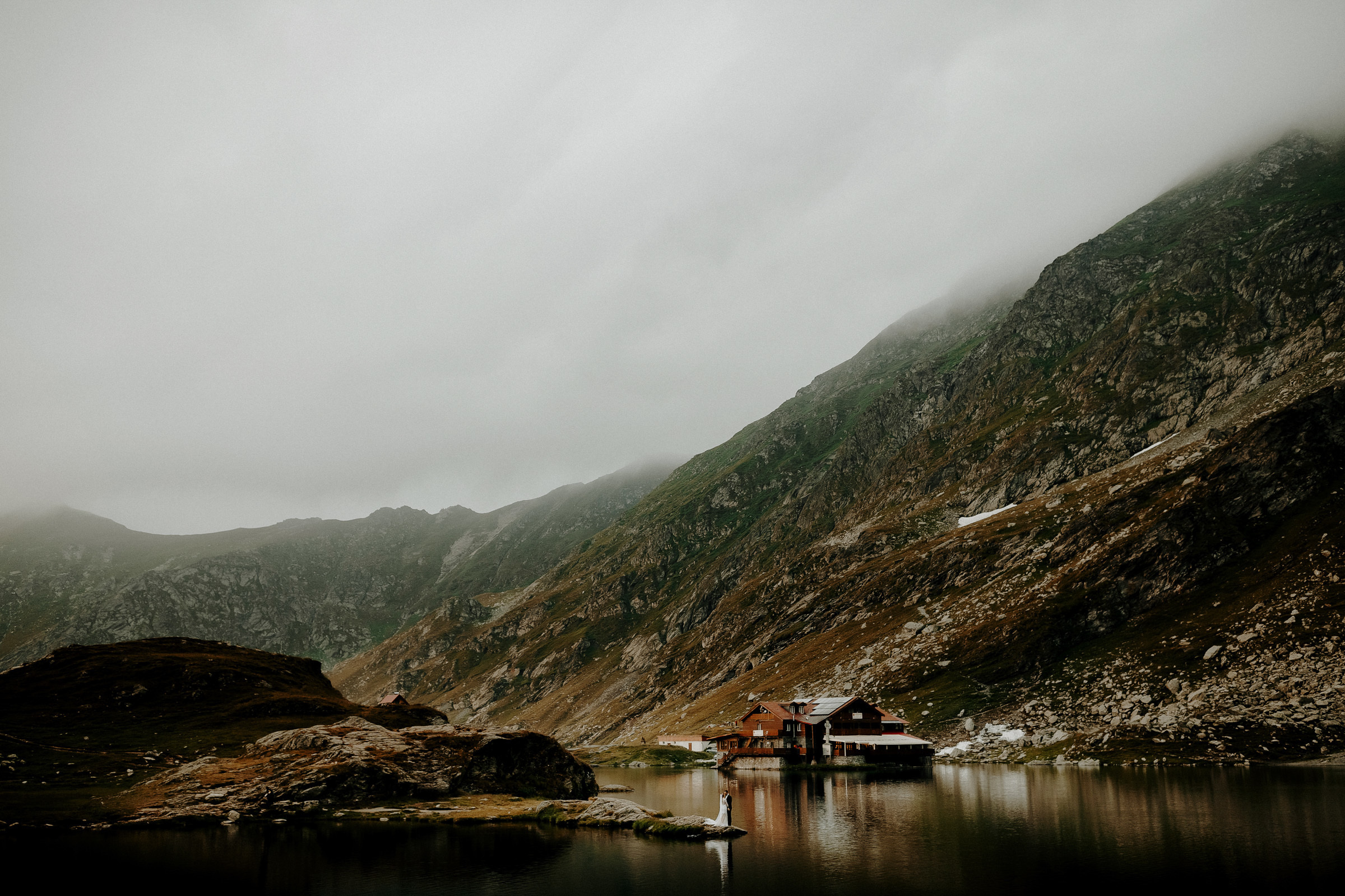 Unda iubirii  -Romania-. Servicii Foto Video în Chișinău și Europa ID-Brothers