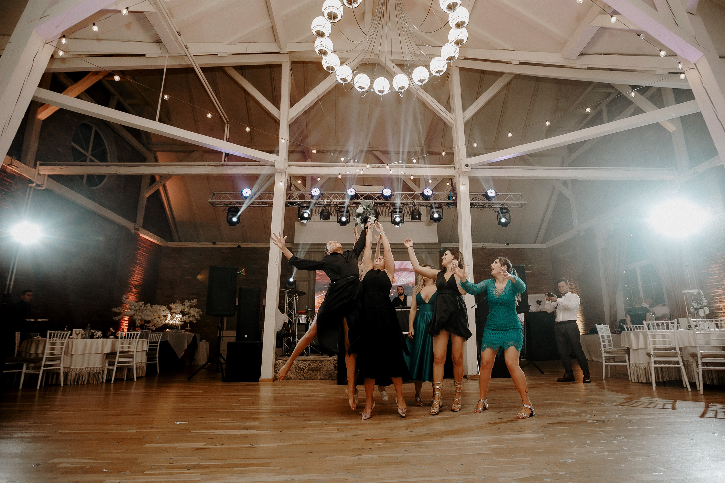 Unda iubirii  -Romania-. Servicii Foto Video în Chișinău și Europa ID-Brothers